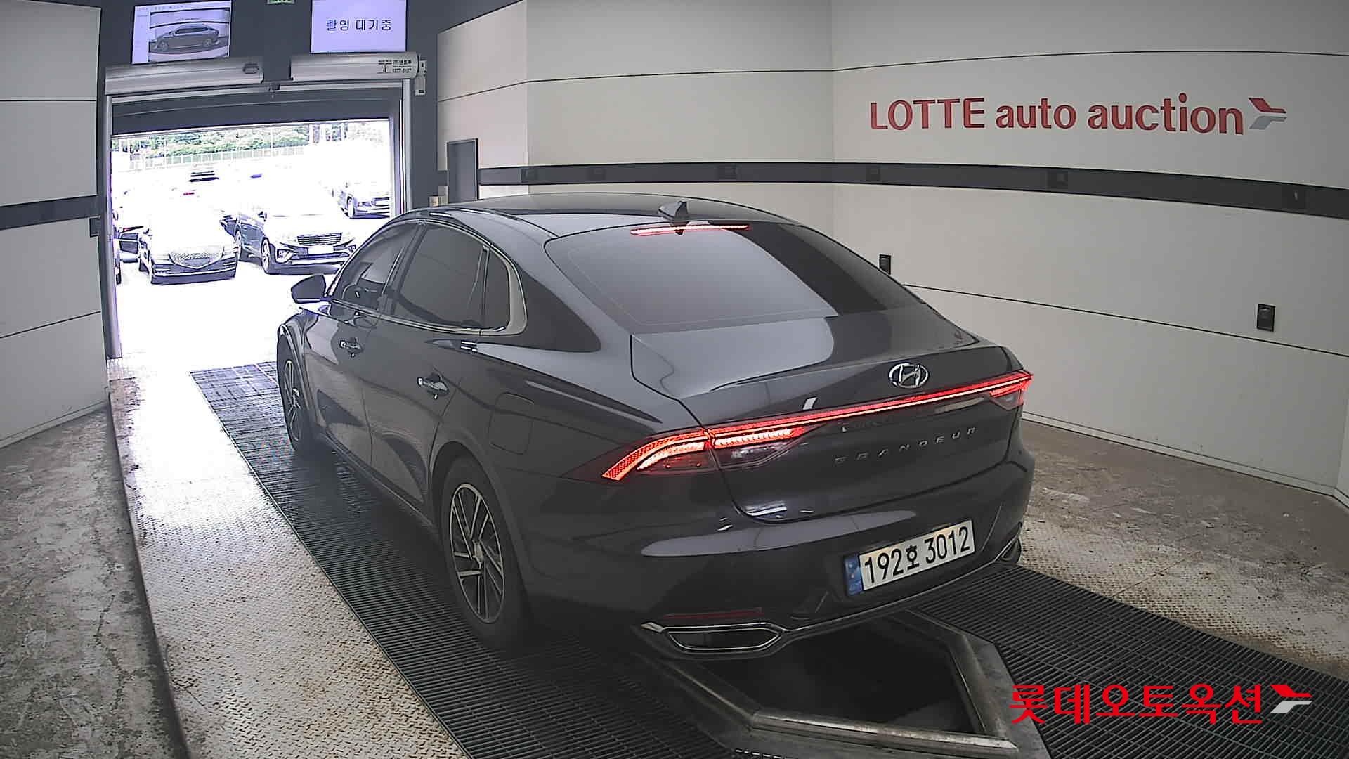 2022 - hyundai grandeur