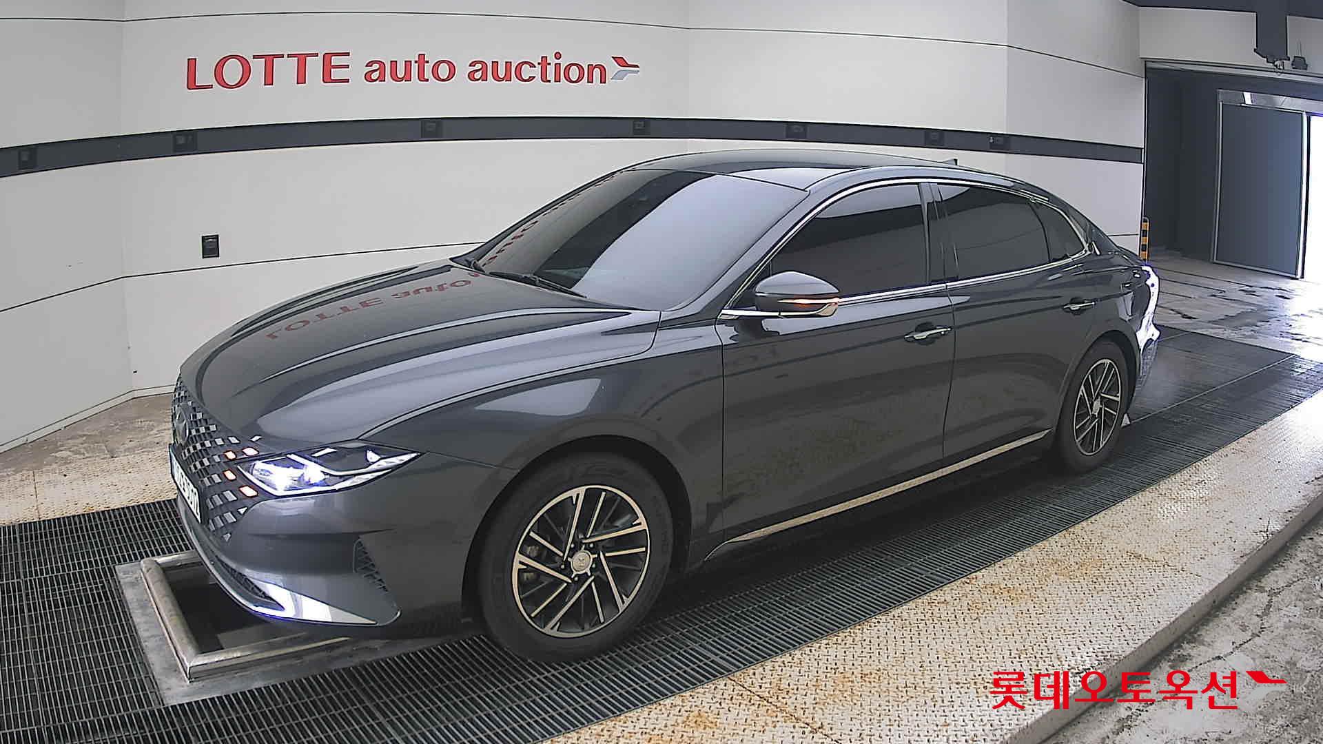 2022 - hyundai grandeur