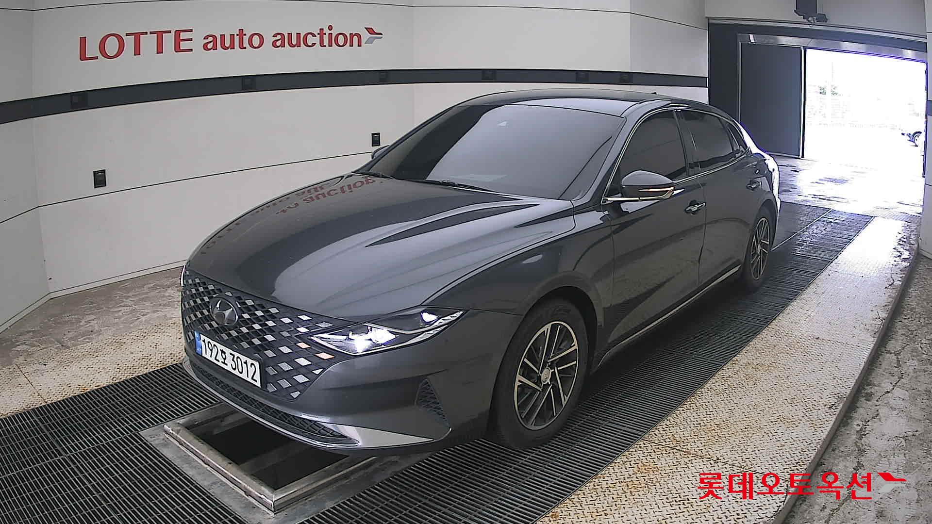 2022 - hyundai grandeur