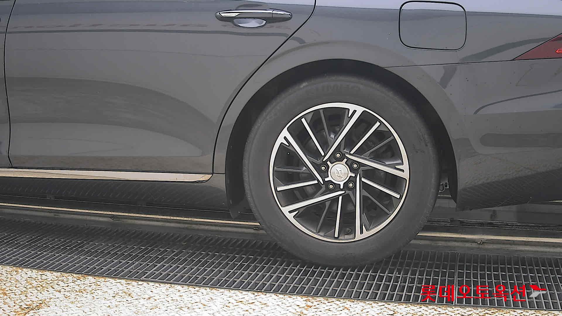 2022 - hyundai grandeur