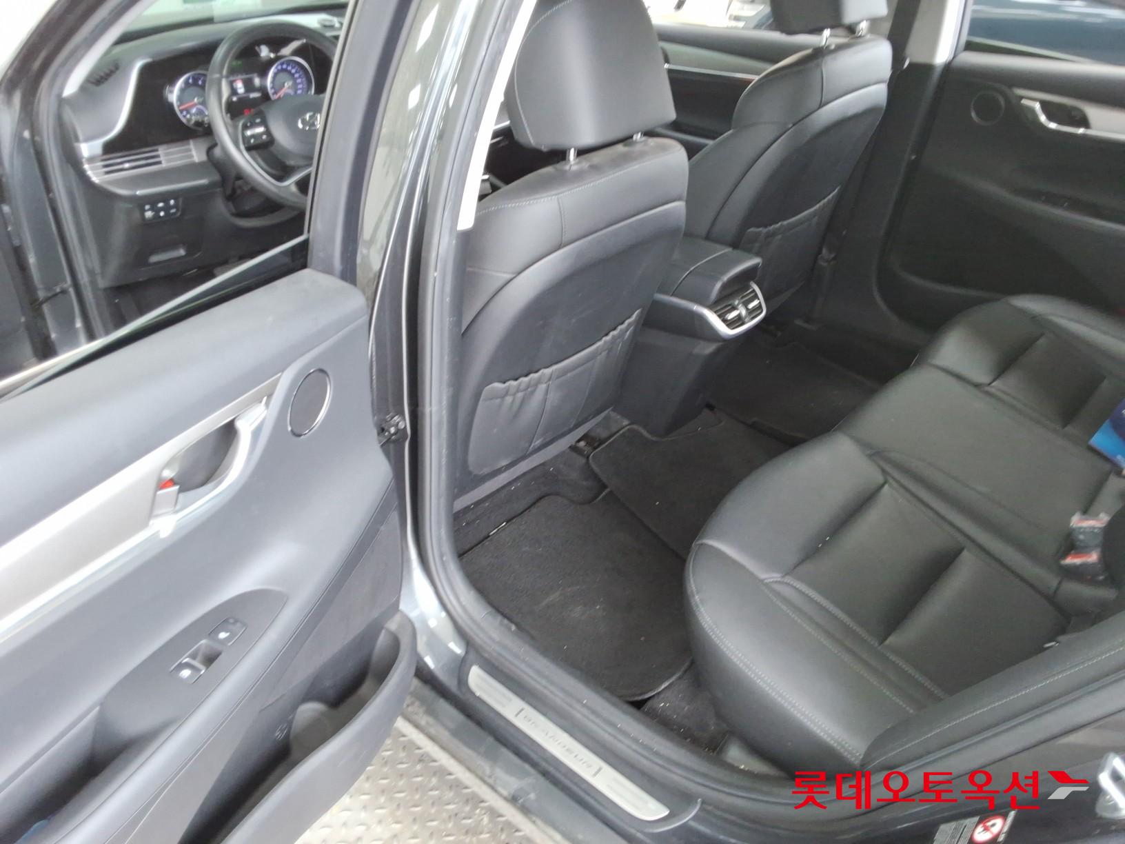 2022 - hyundai grandeur