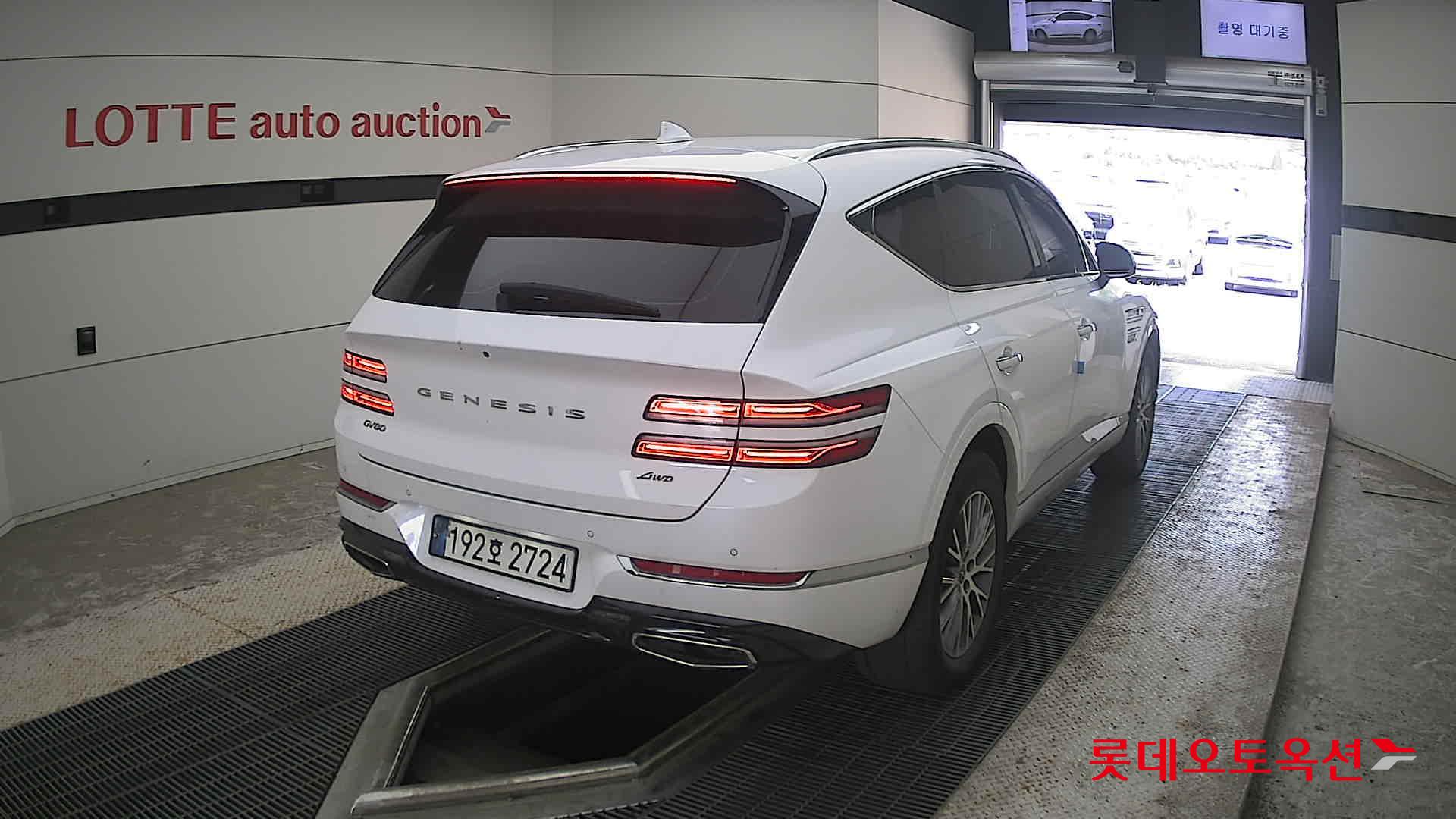 2022 - genesis gv80