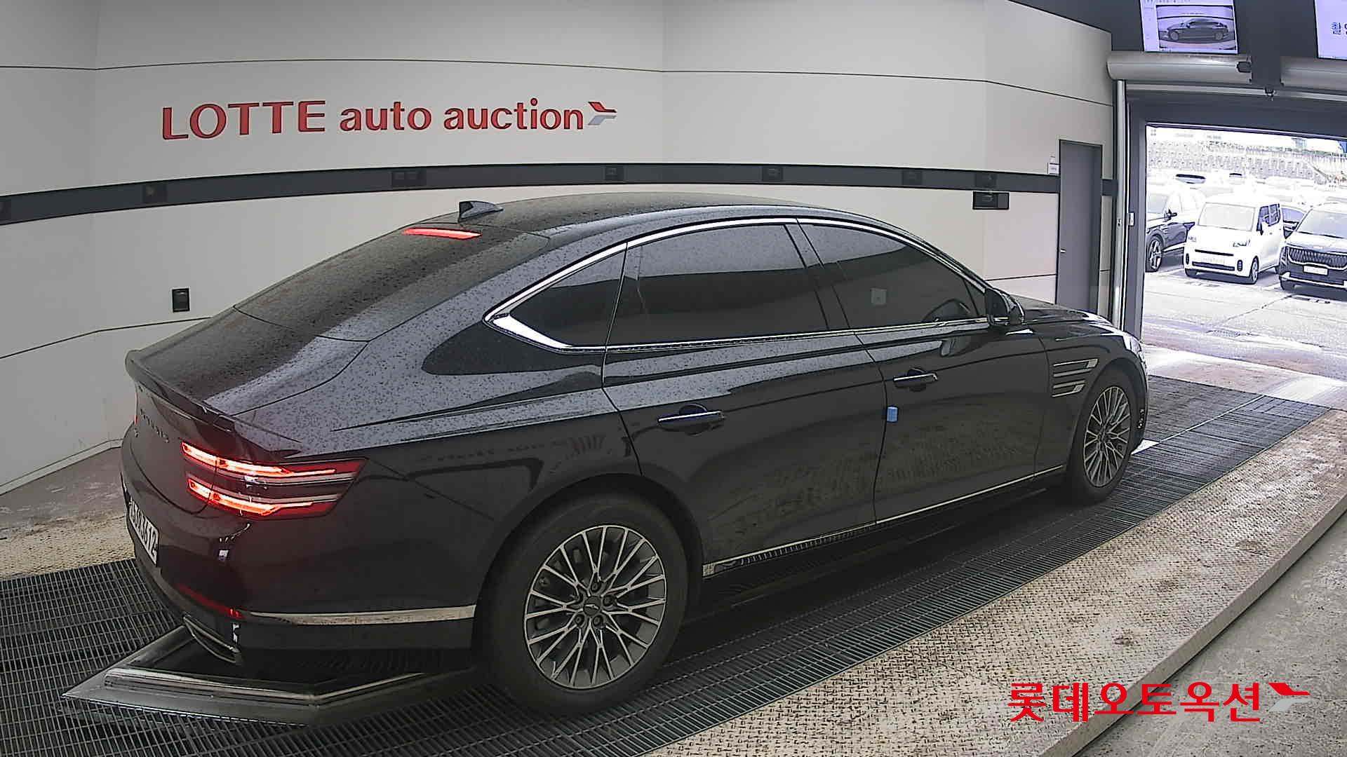 Genesis G80 2021 - Image 19