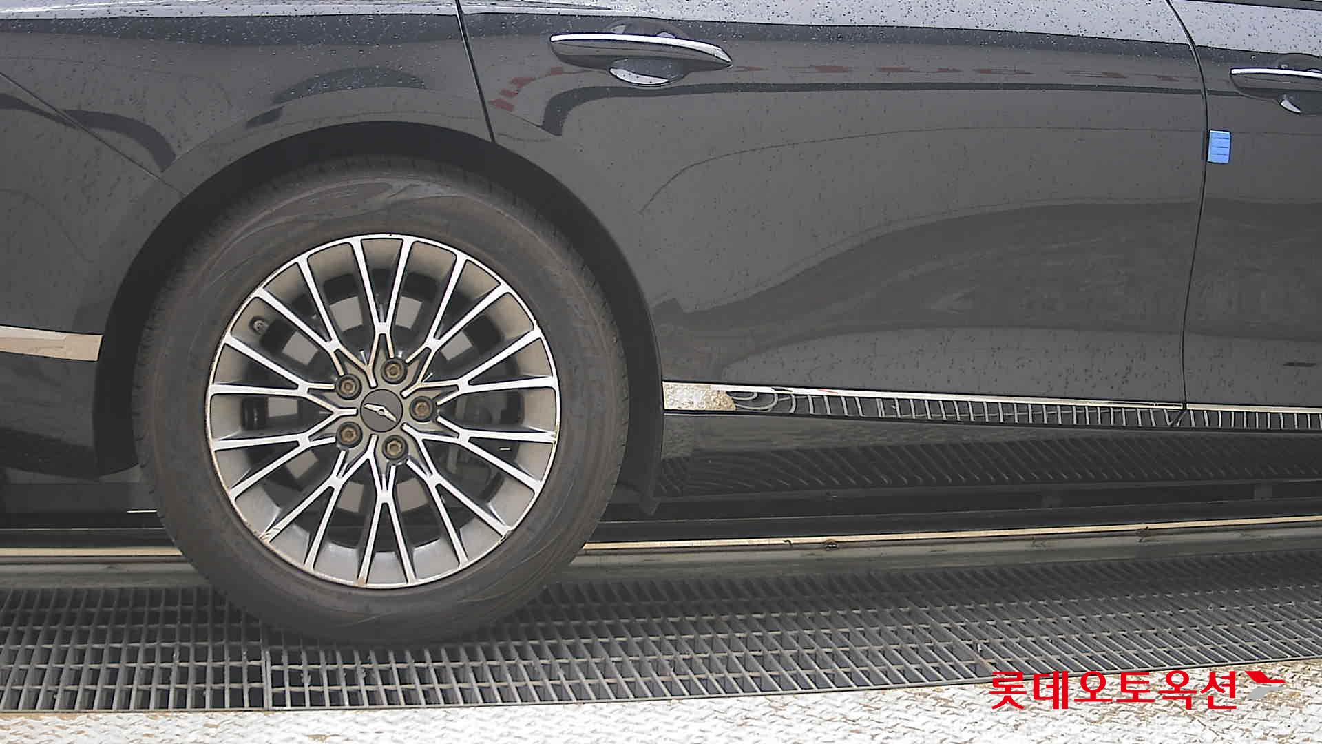 Genesis G80 2021 - Image 28