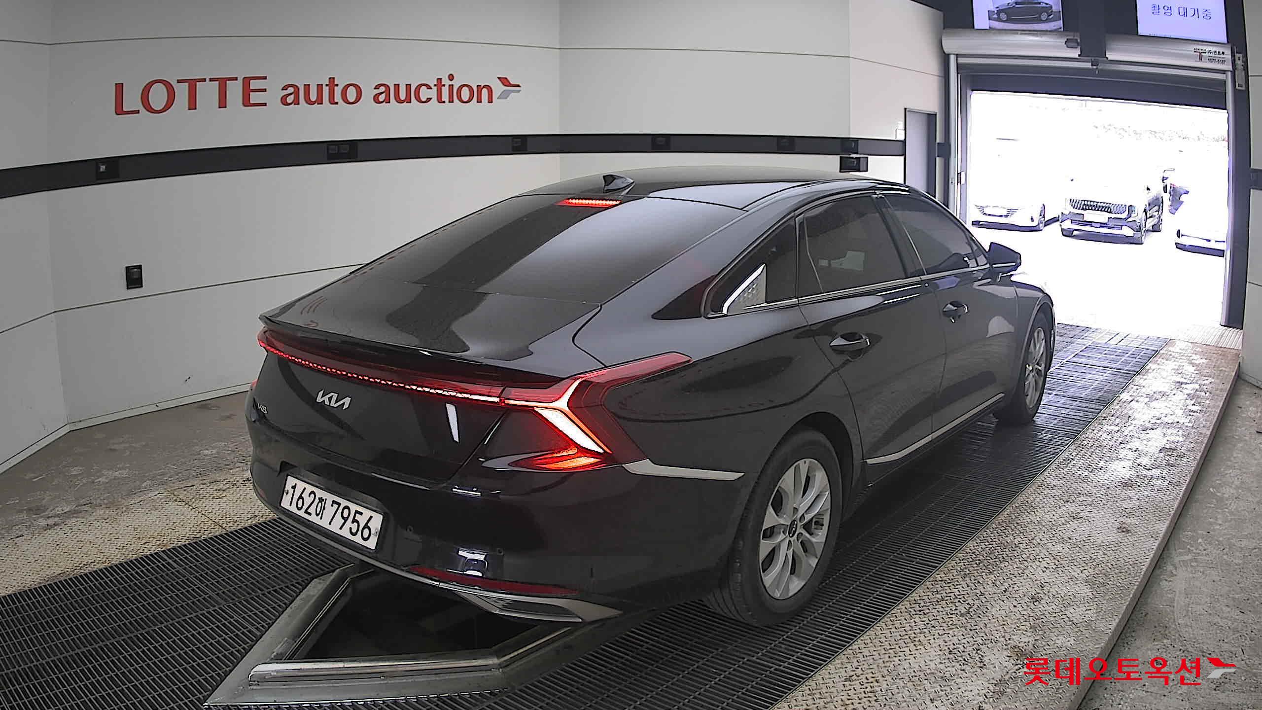 كيا K8 2022 - صورة 5