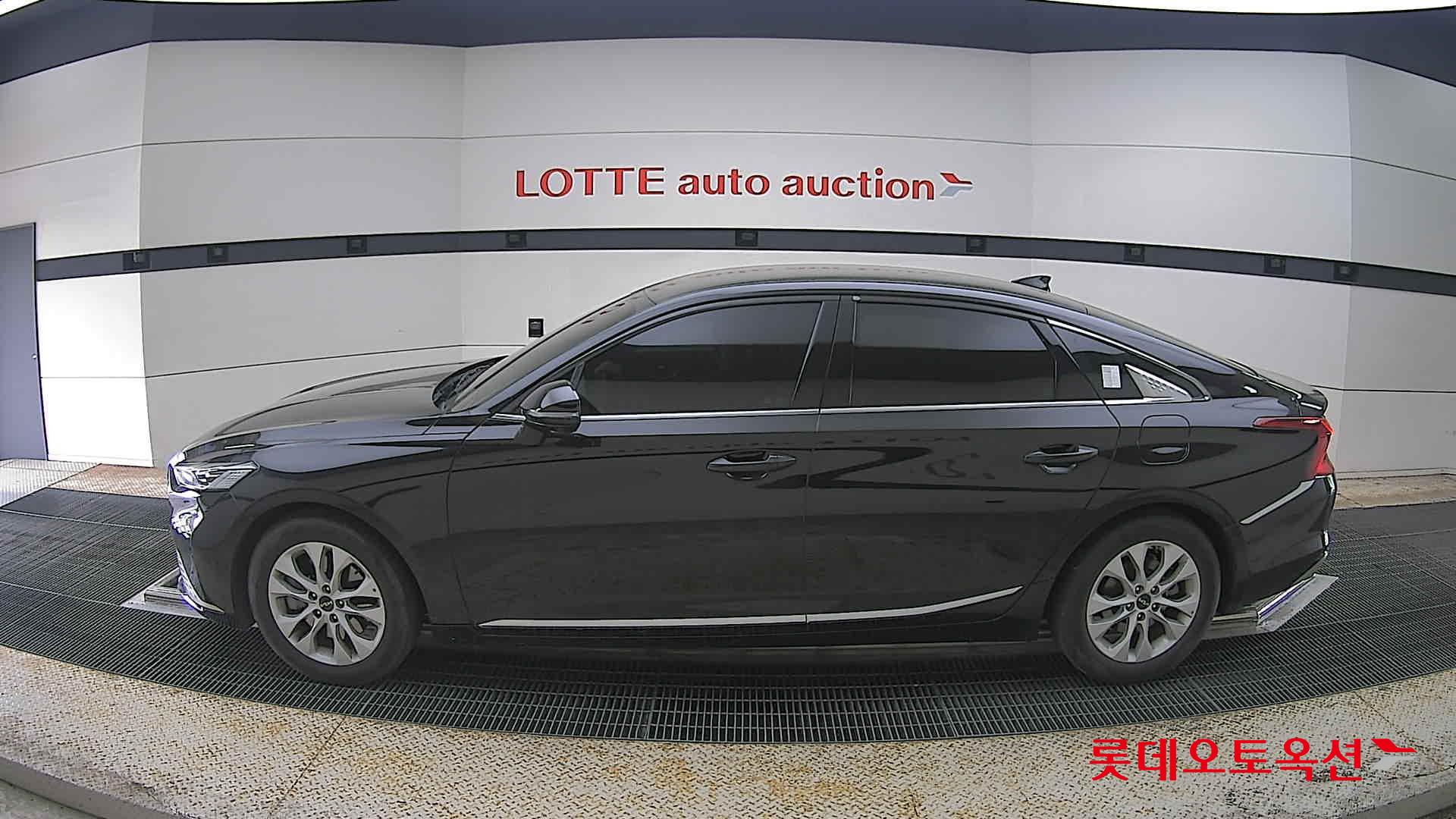 كيا K8 2022 - صورة 13