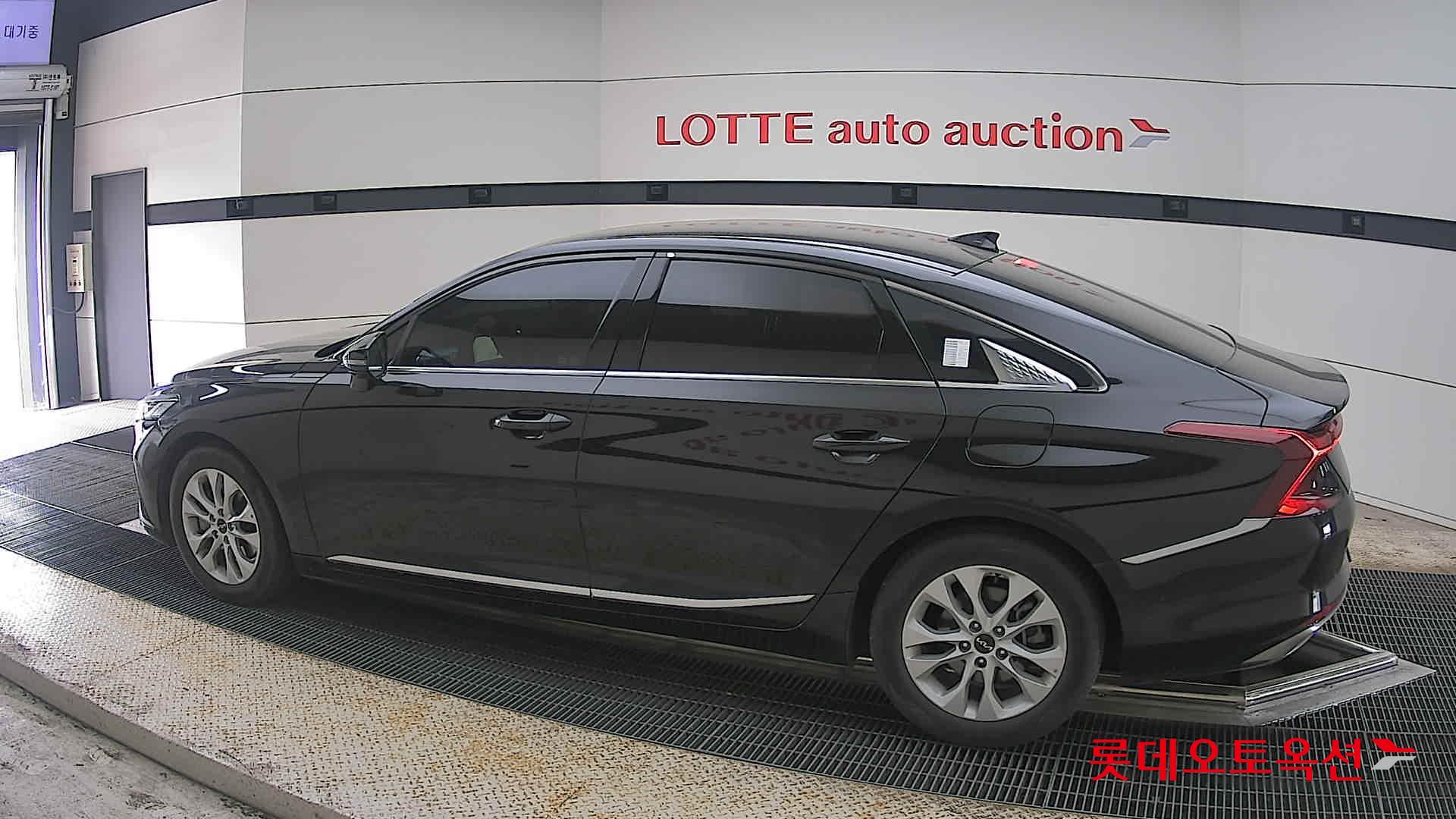 كيا K8 2022 - صورة 14