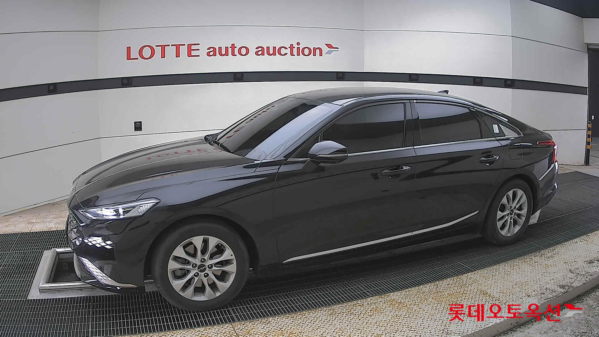 كيا K8 2022 - صورة 12