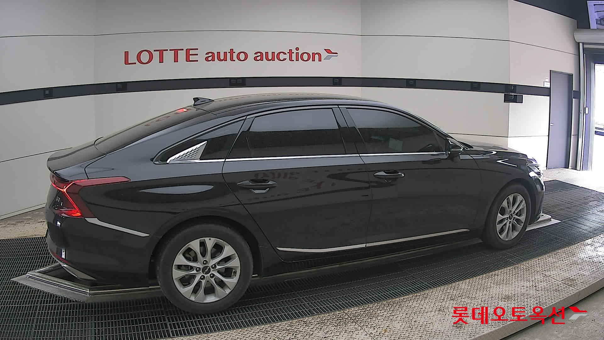 كيا K8 2022 - صورة 20