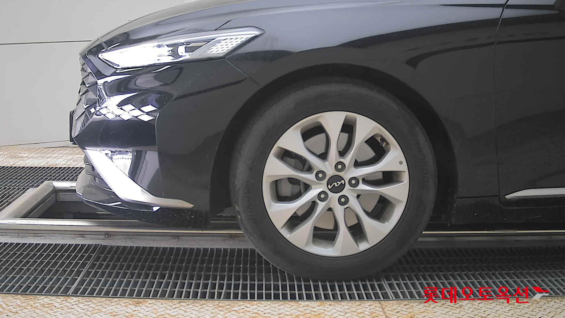 كيا K8 2022 - صورة 25