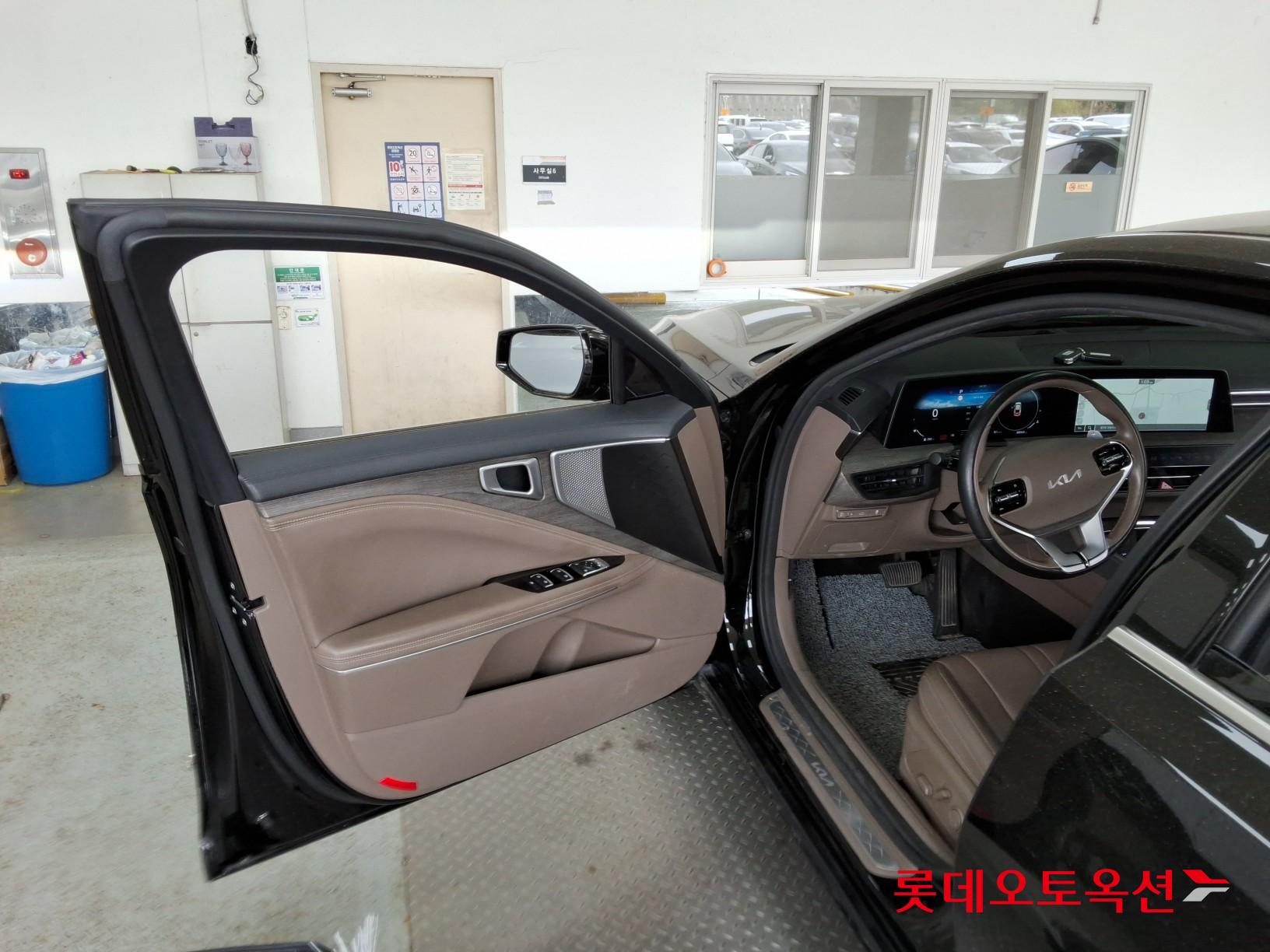 كيا K8 2022 - صورة 36