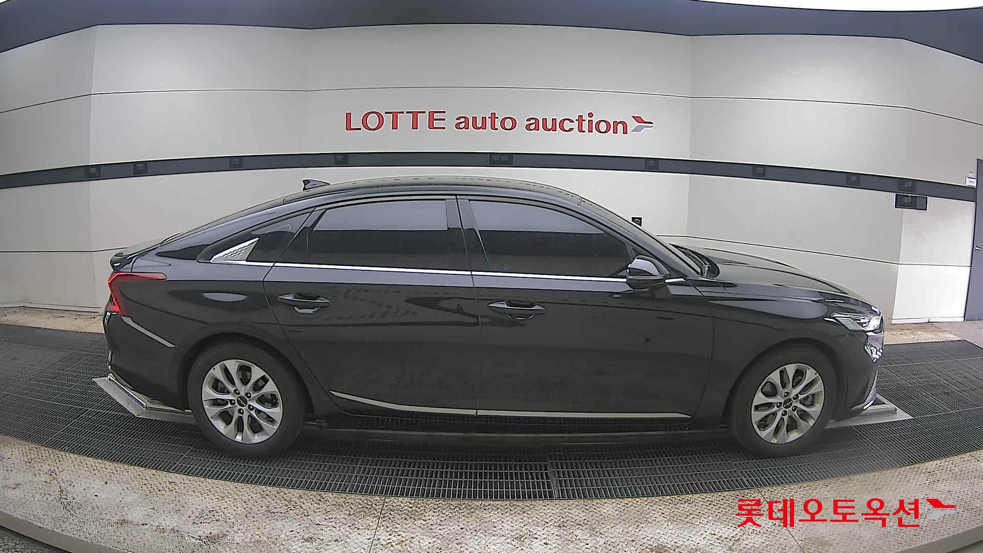 Kia K8 2022 - Image 21