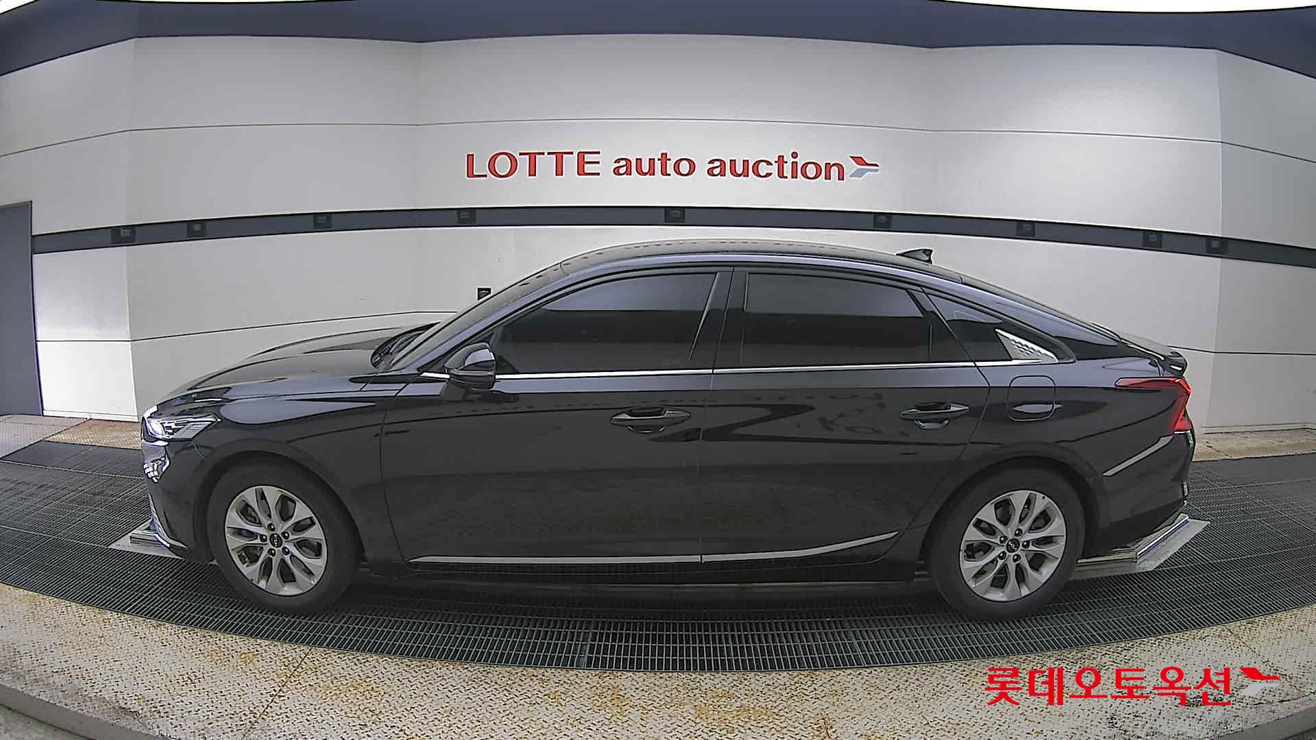 Kia K8 2022 - Image 13