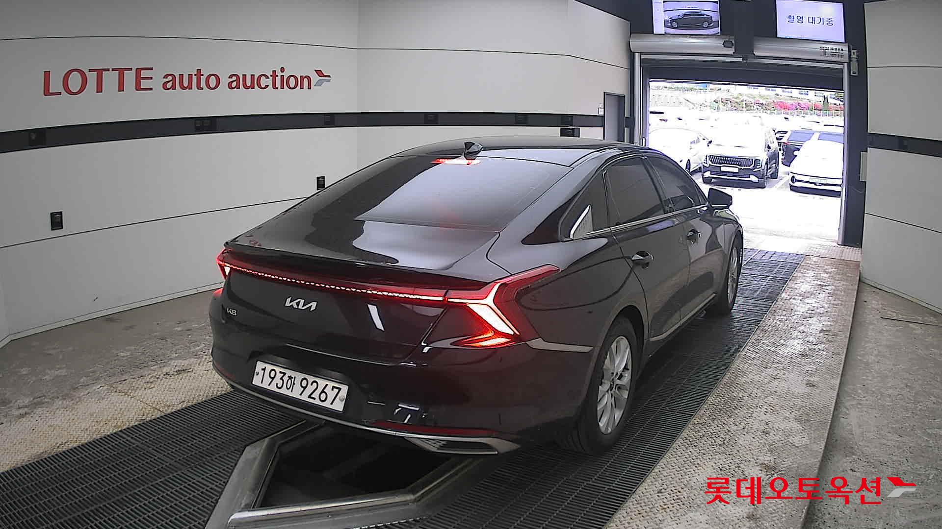 Kia K8 2022 - Image 18