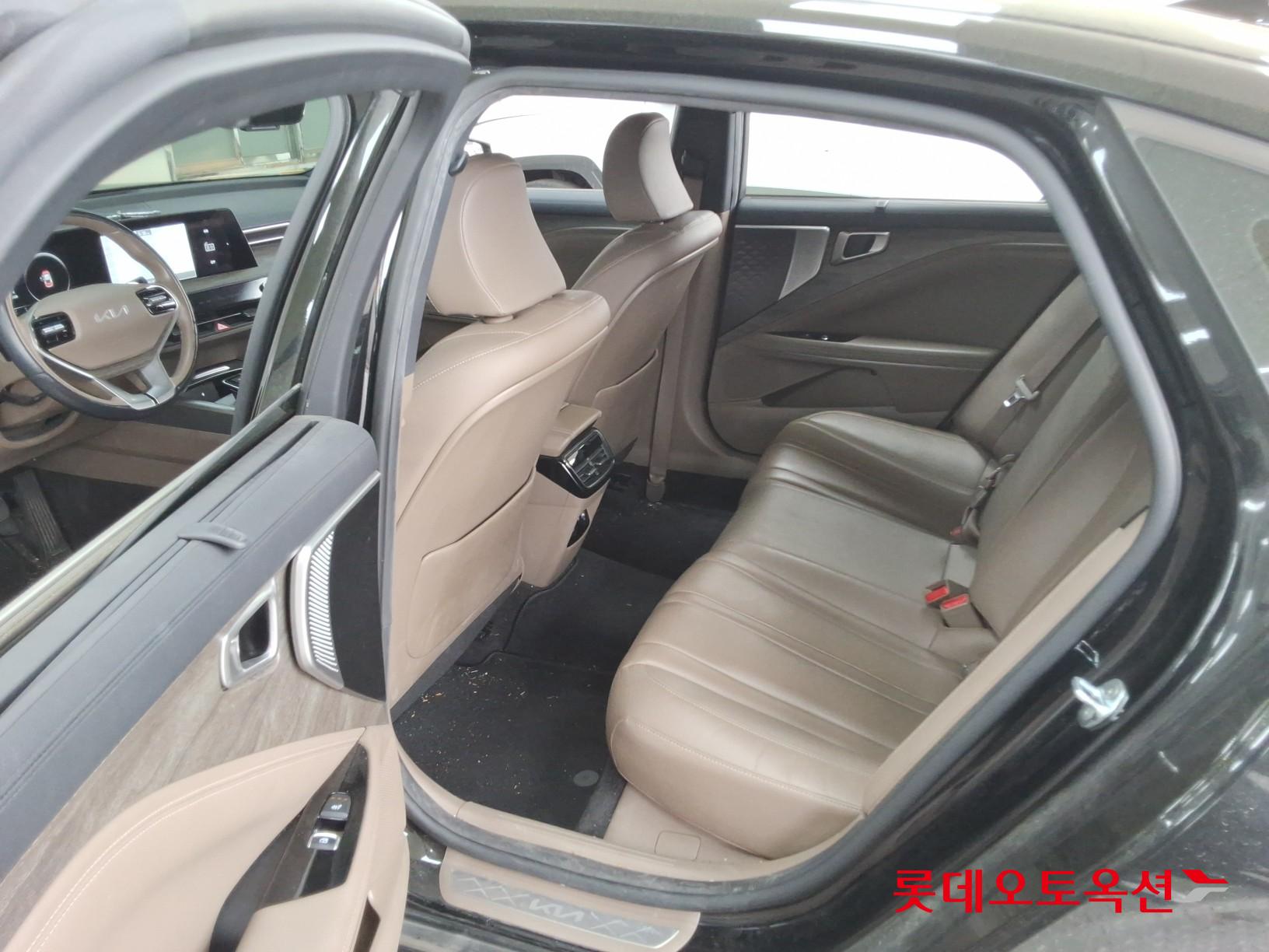 Kia K8 2022 - Image 38