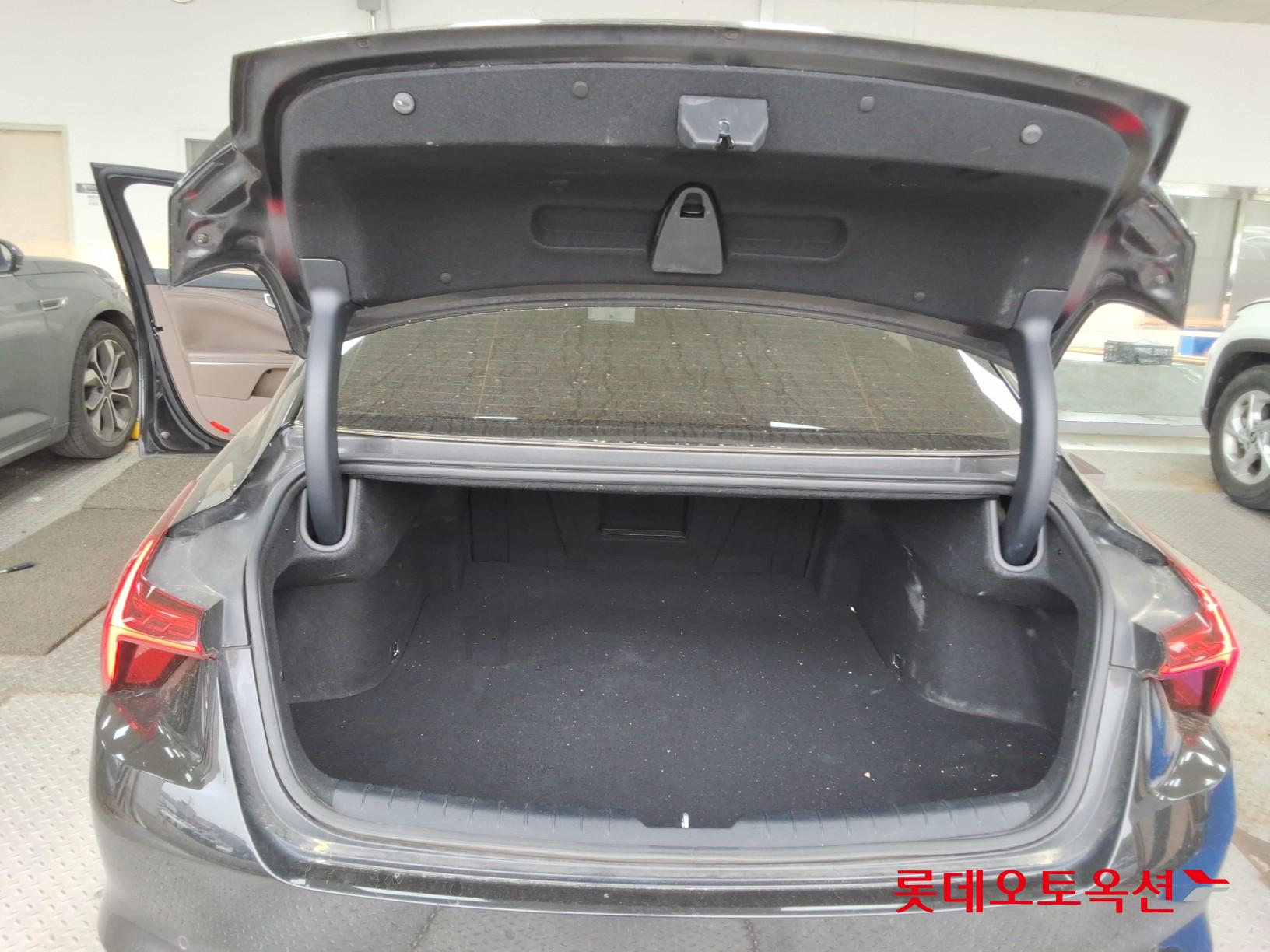 Kia K8 2022 - Image 9