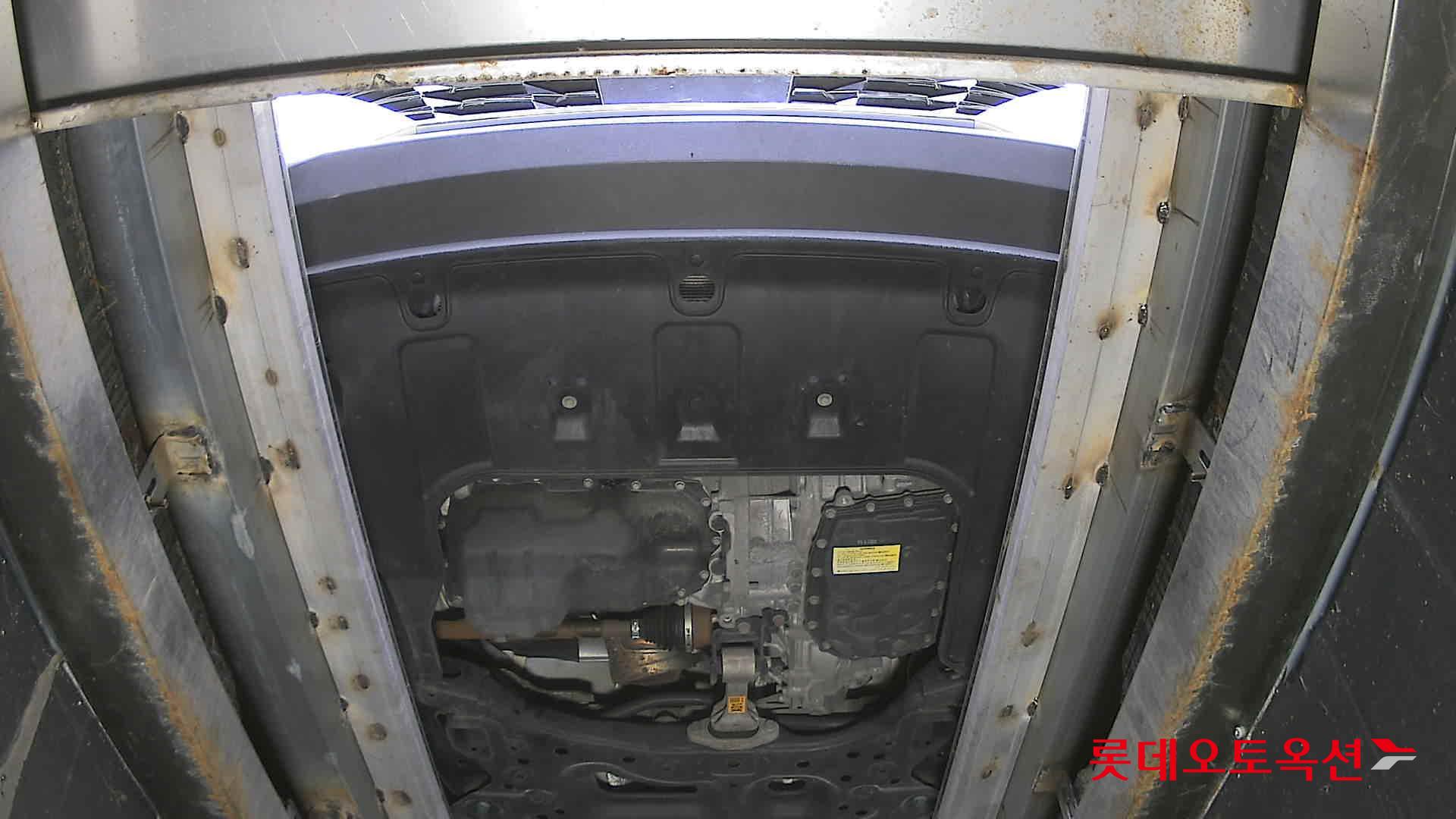 Hyundai Elantra 2023 - Image 8