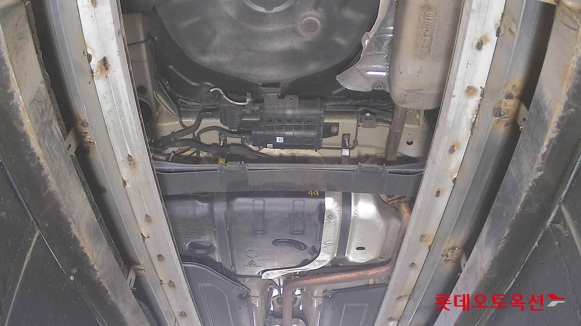 Hyundai Elantra 2023 - Image 2