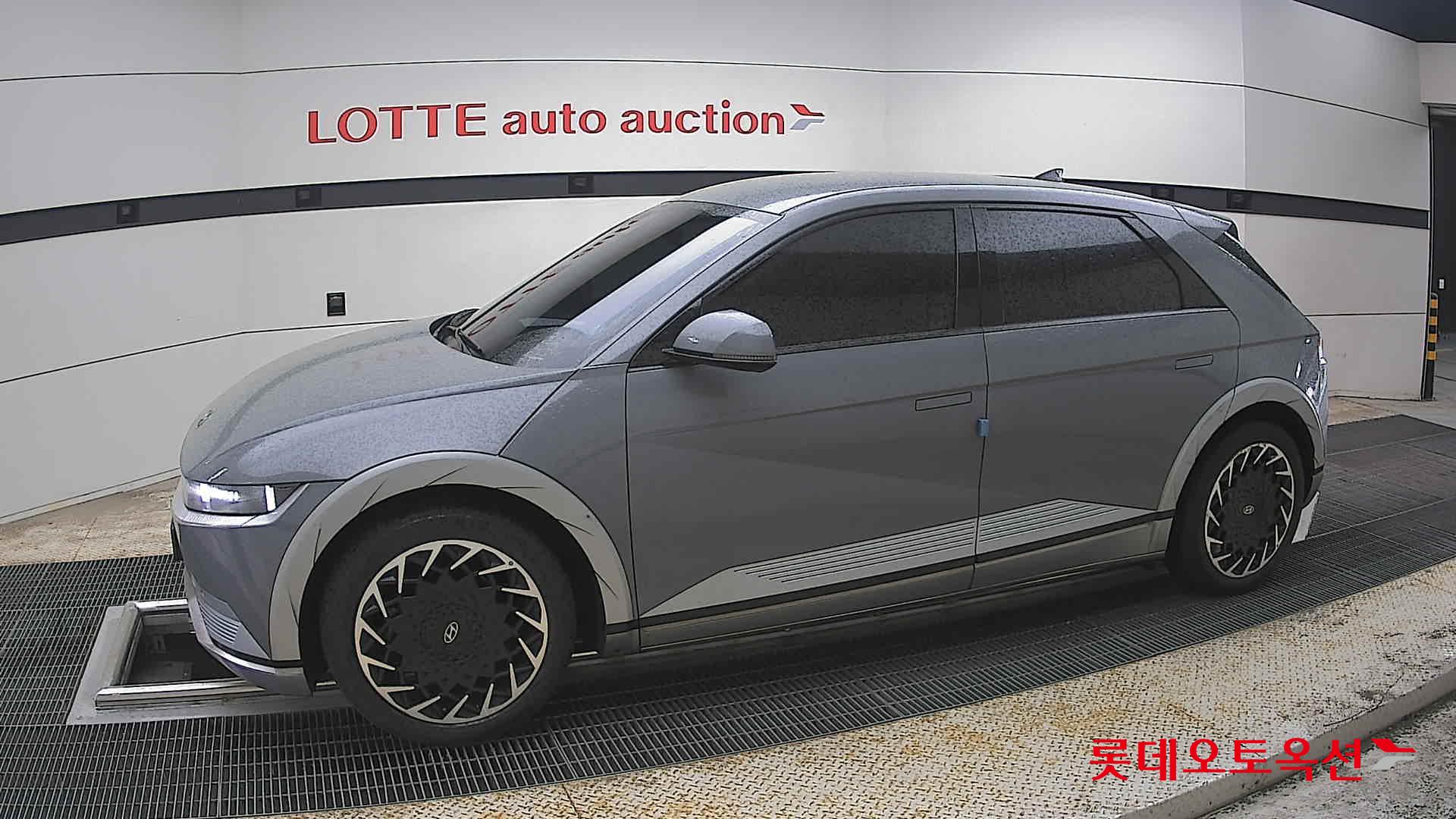 Hyundai Ioniq 5 2022 - Image 12