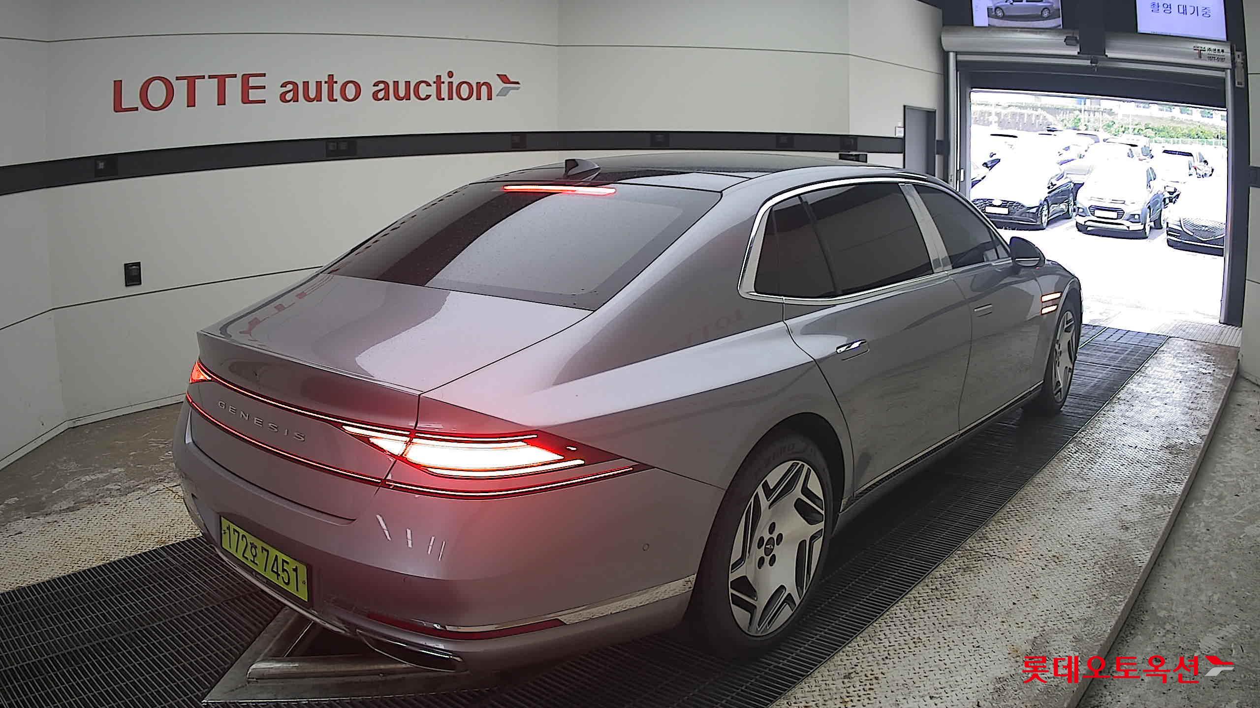 2023 - genesis g90