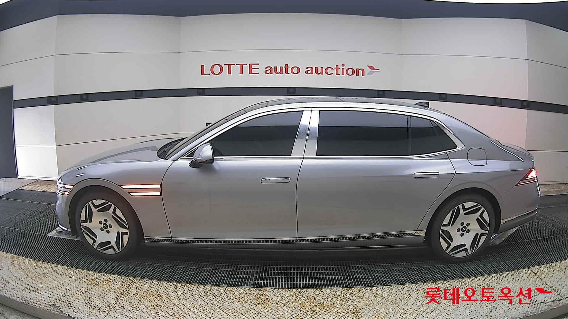 2023 - genesis g90