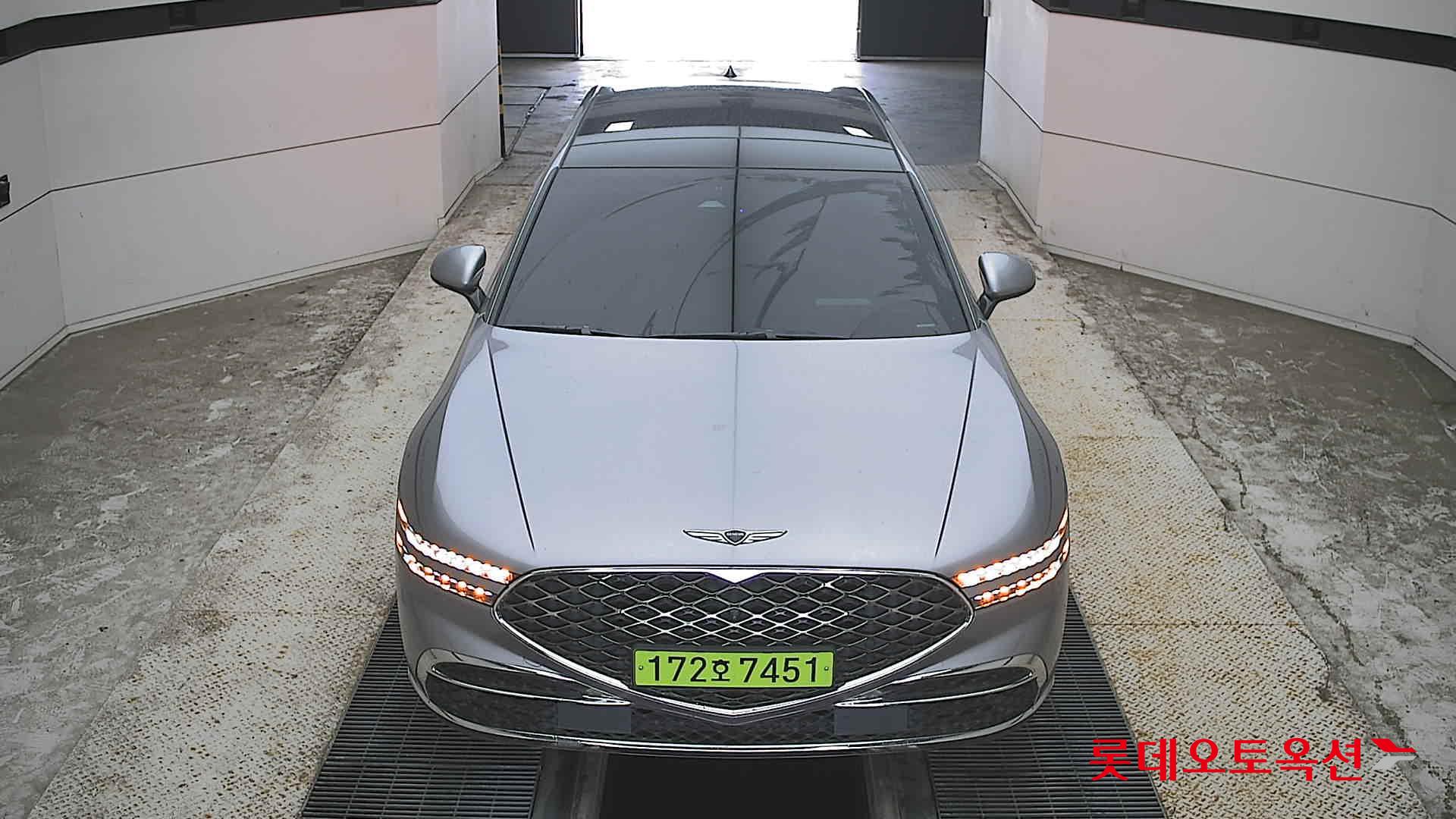 GENESIS G90 (G) WHEEL BASE