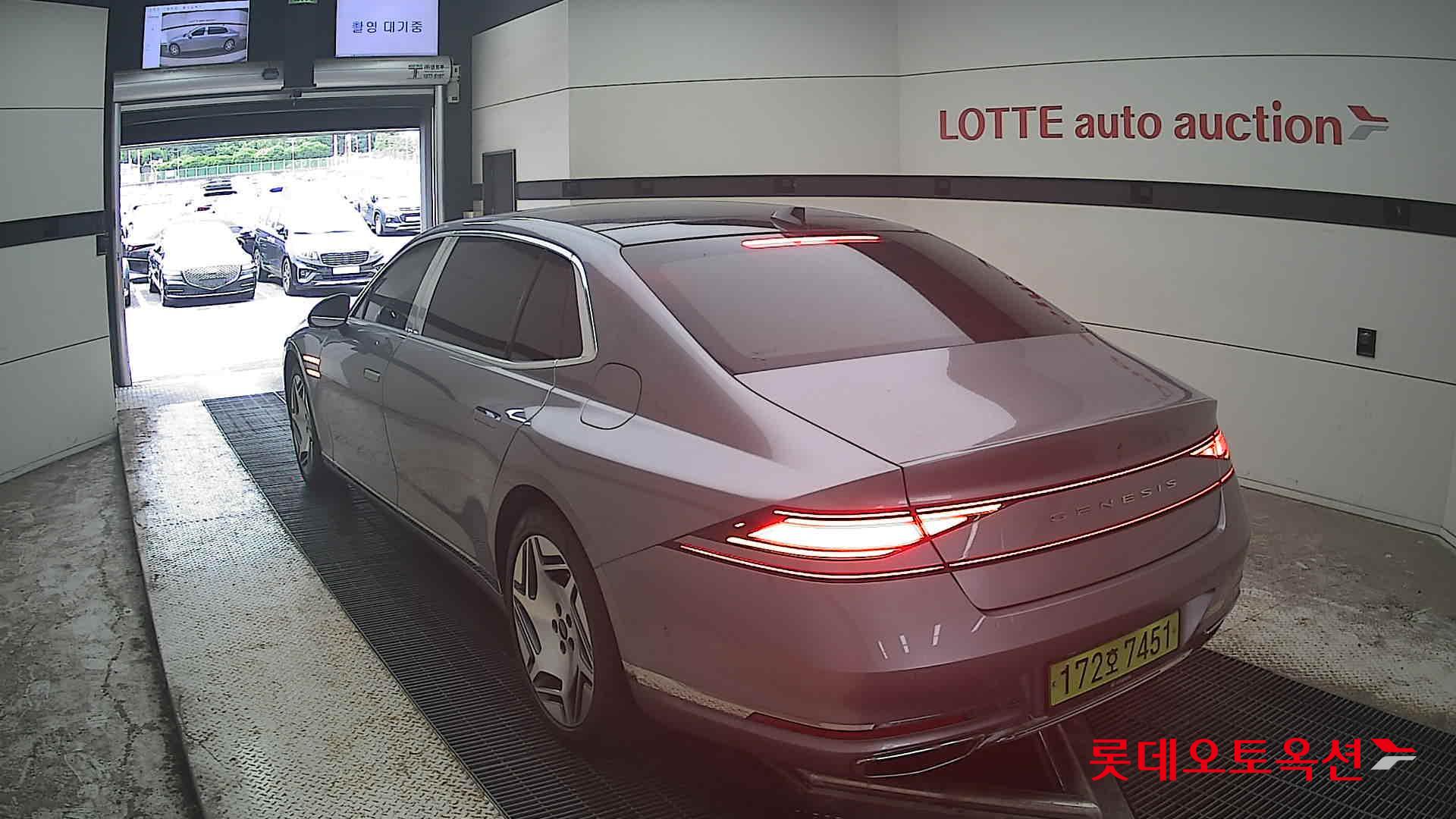 2023 - genesis g90