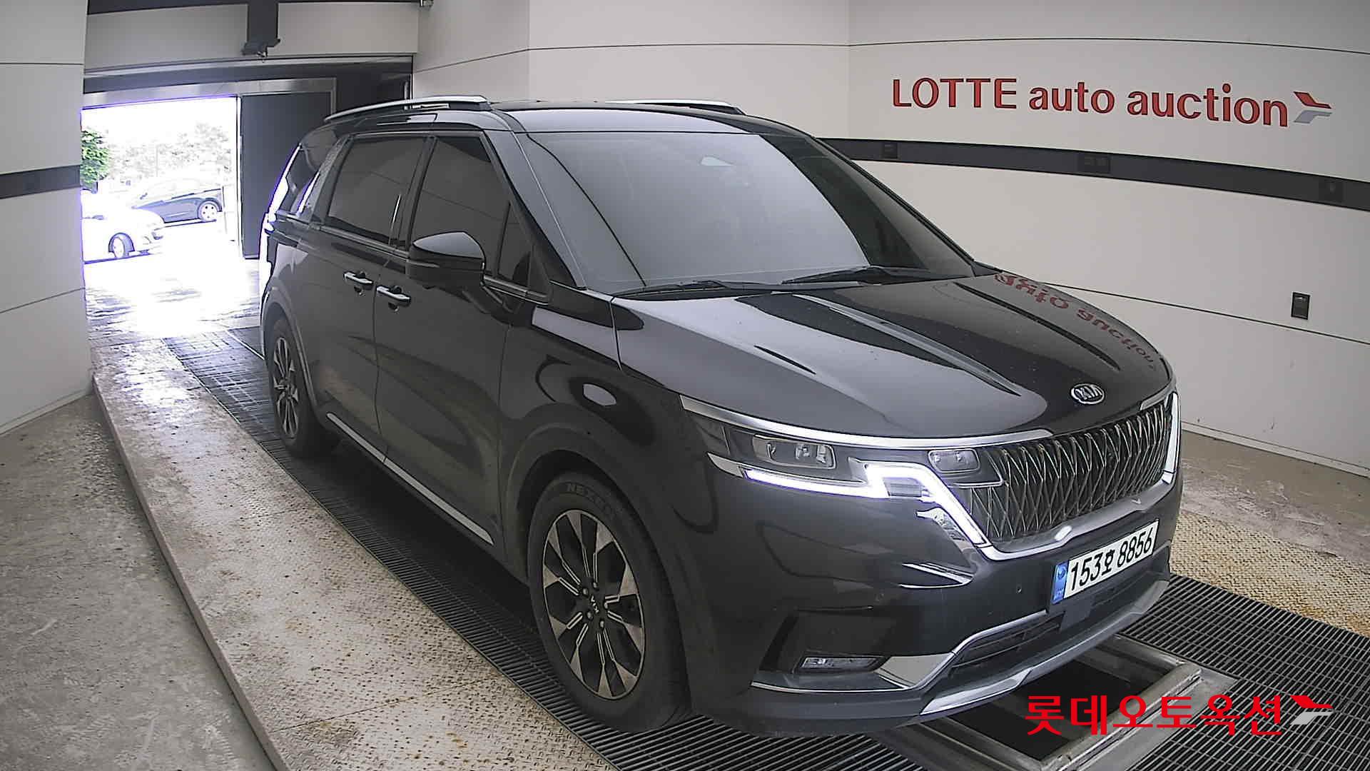 Kia Carnival 2021 Черный из Кореи, фото 2