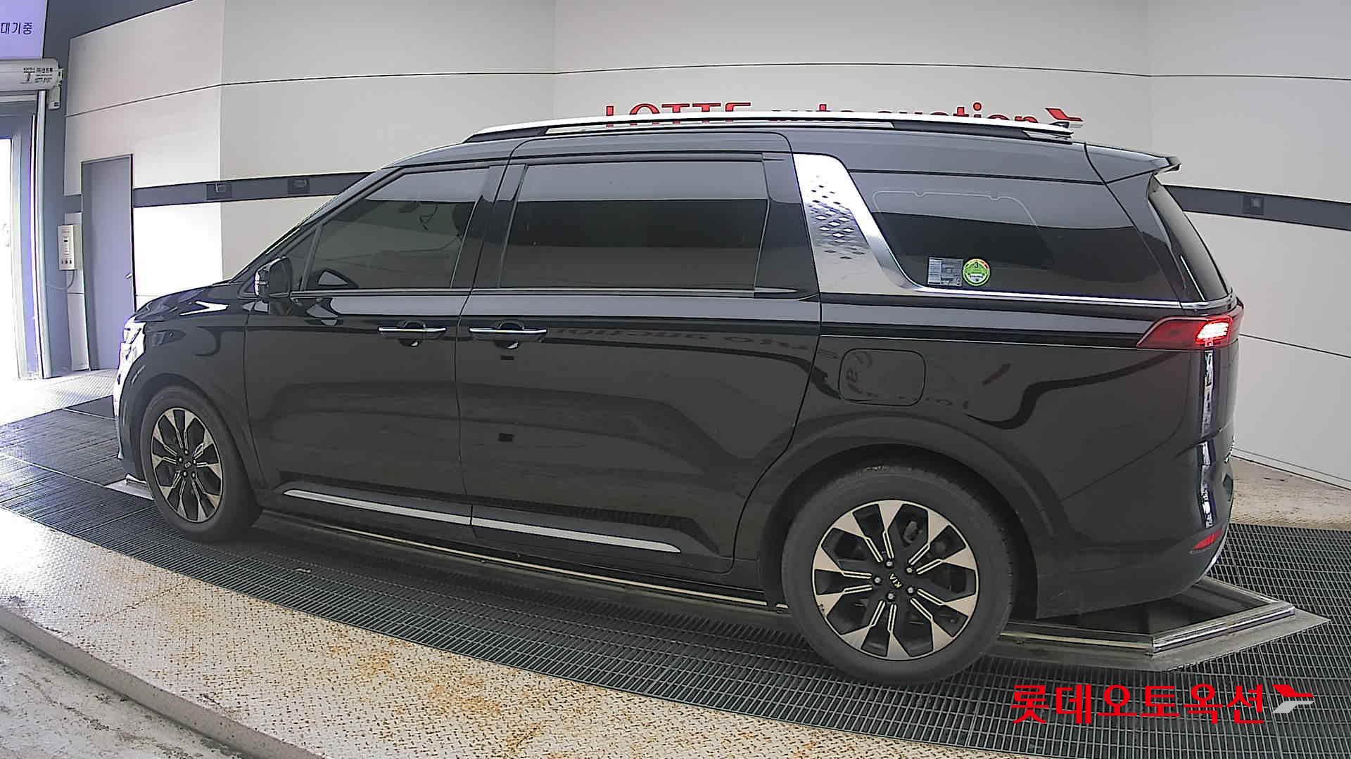 Kia Carnival id 4504282 из Кореи 11