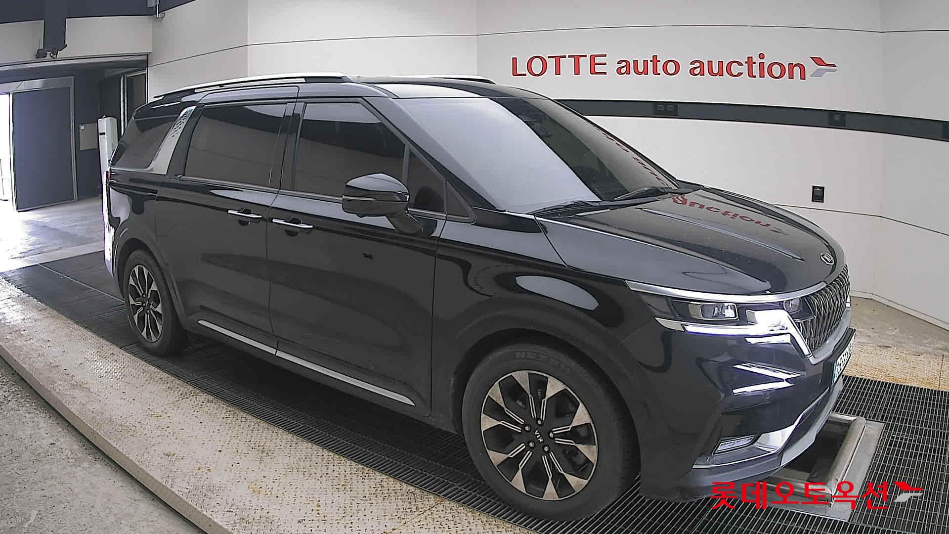 Kia Carnival id 4504282 из Кореи 16