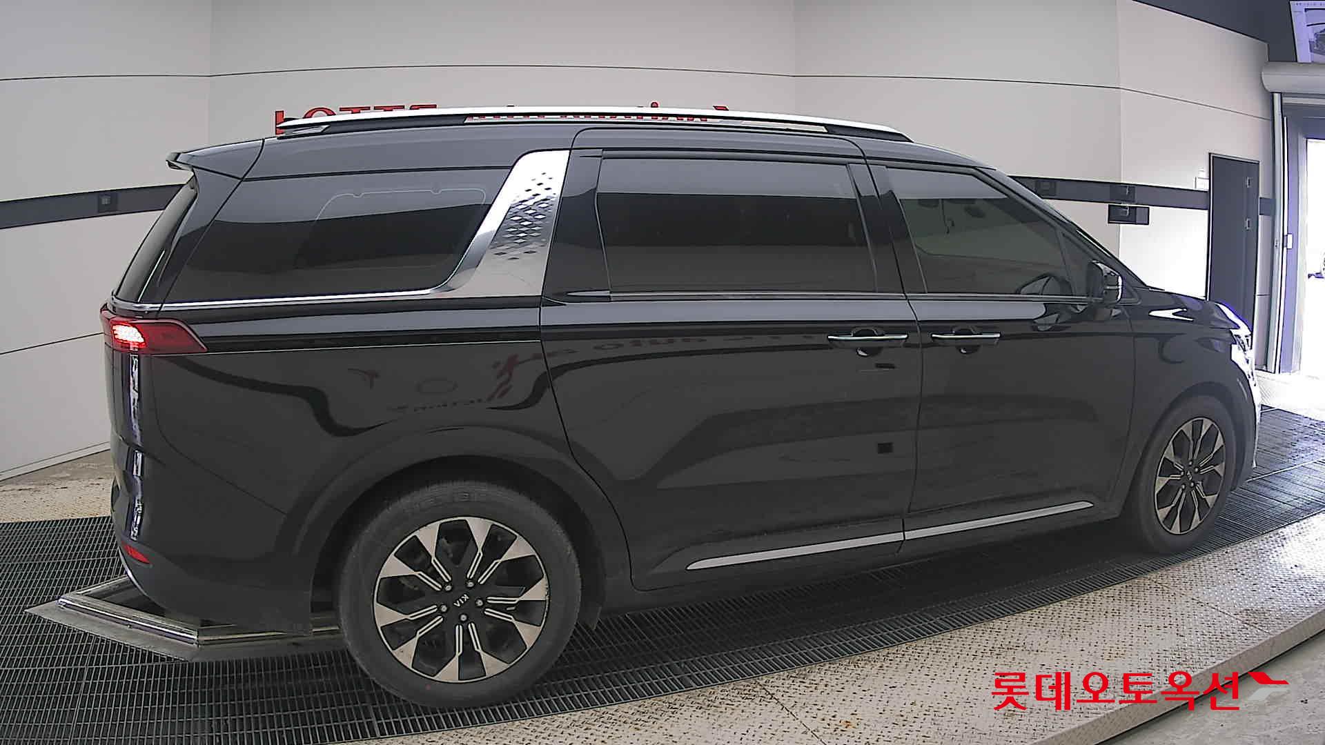 Kia Carnival id 4504282 из Кореи 18