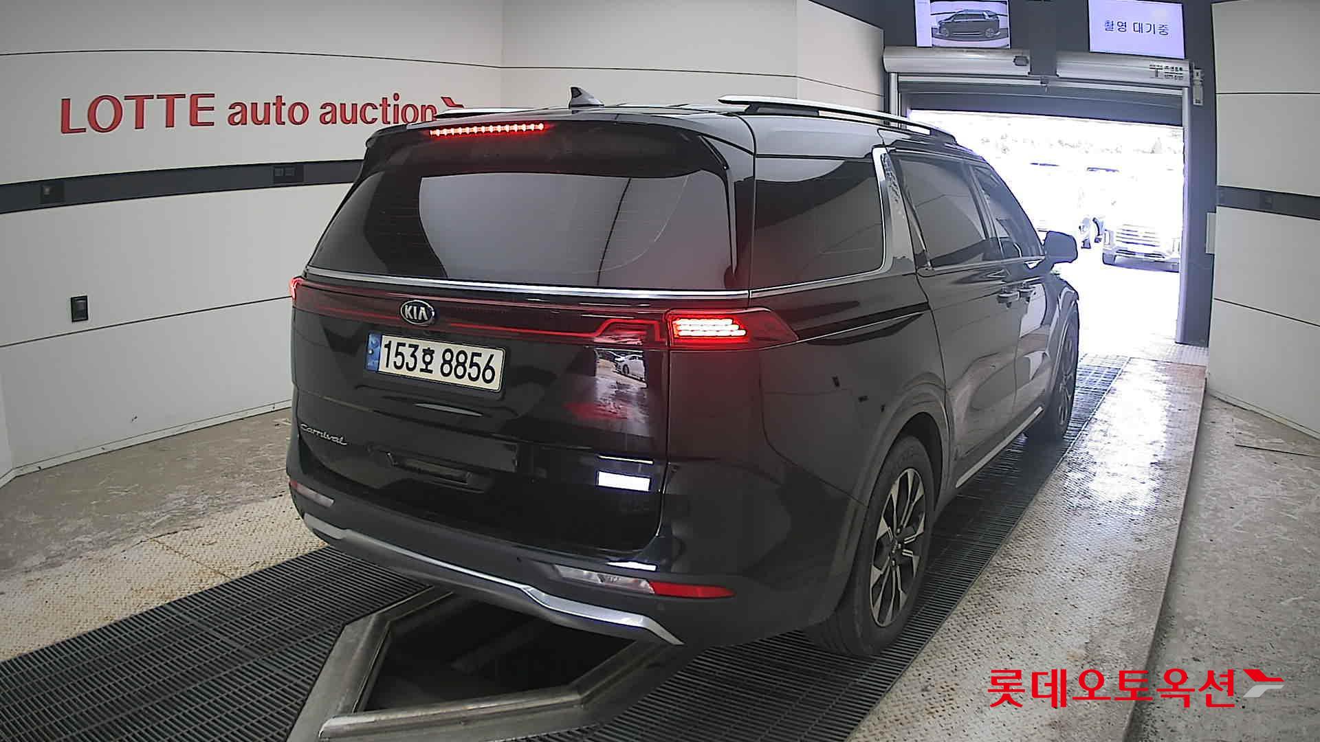Kia Carnival id 4504282 из Кореи 20