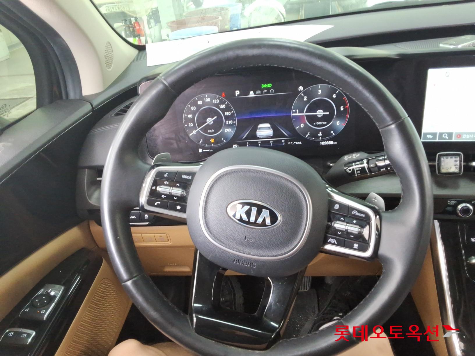 Kia Carnival id 4504282 из Кореи 29