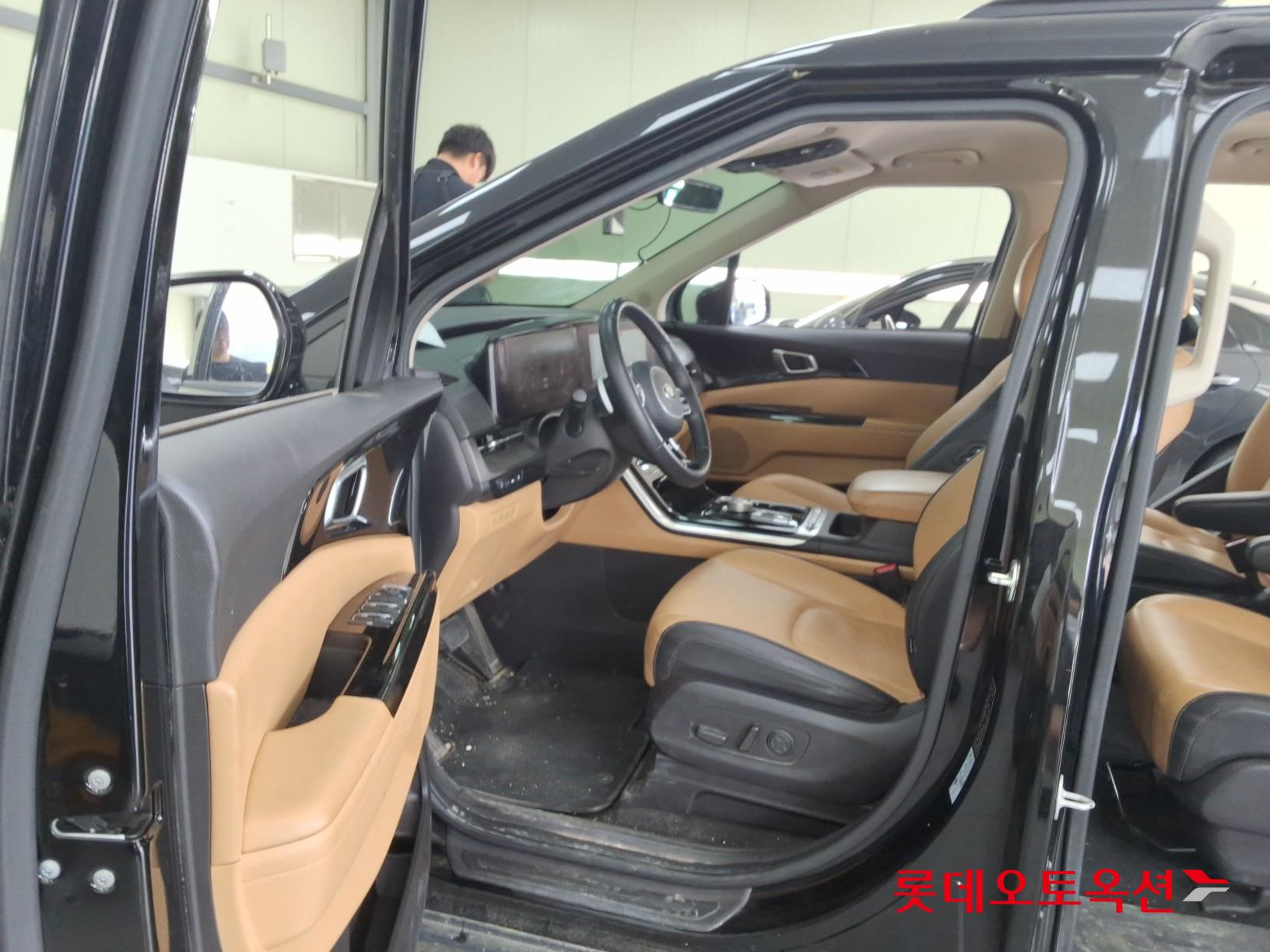 Kia Carnival id 4504282 из Кореи 36
