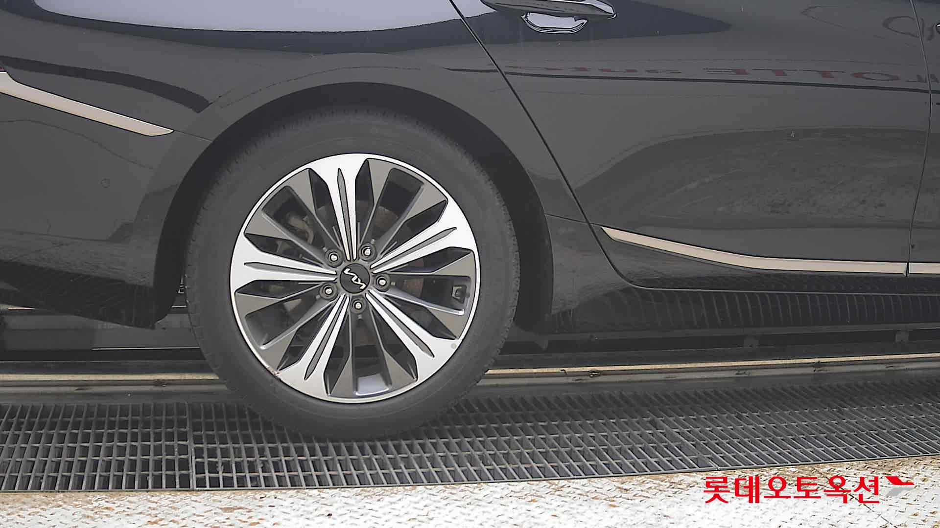 2024 - kia k8