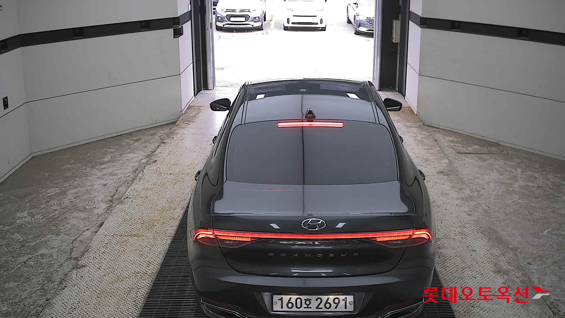 2021 - hyundai grandeur