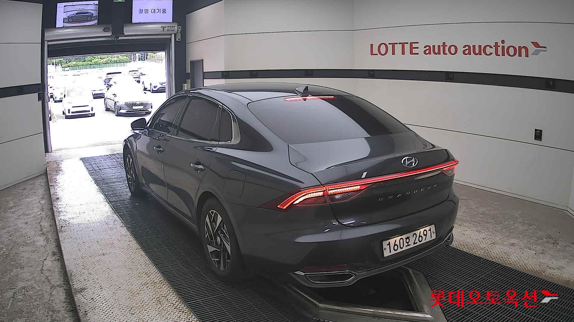 2021 - hyundai grandeur