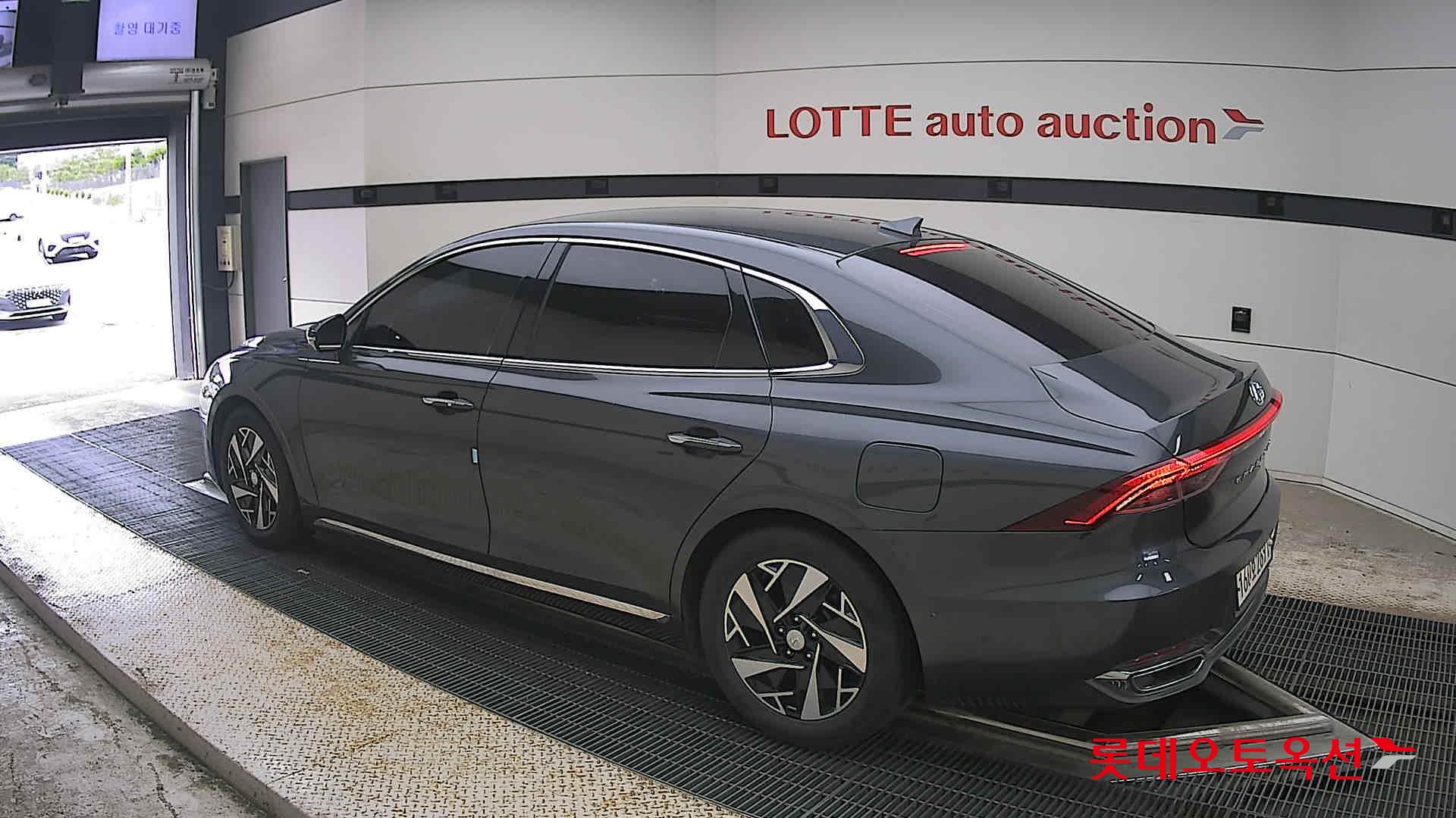 2021 - hyundai grandeur