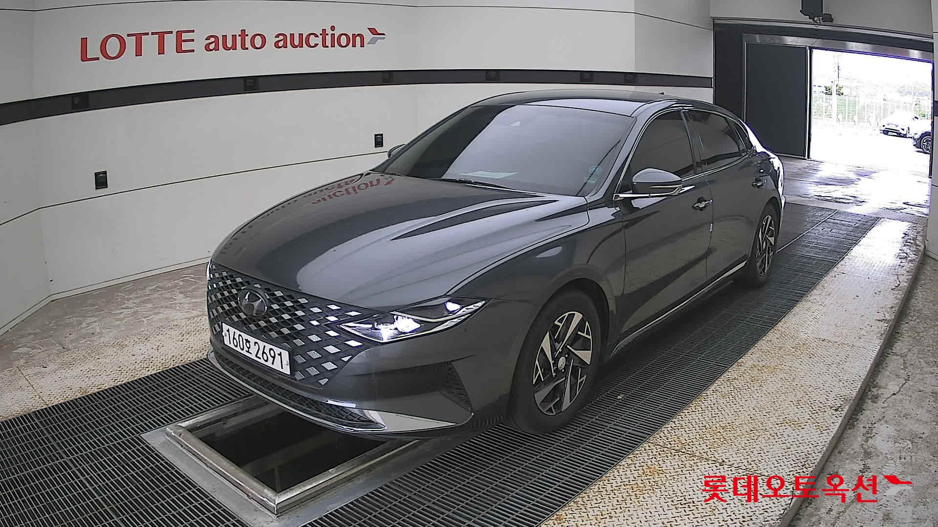 2021 - hyundai grandeur