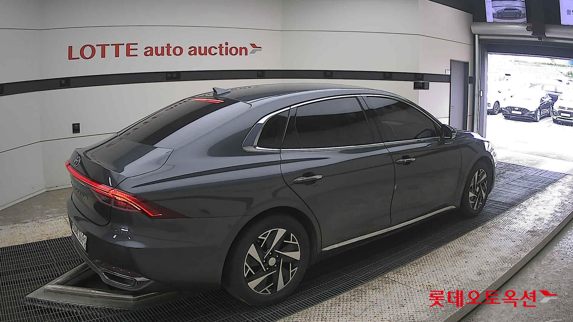 2021 - hyundai grandeur