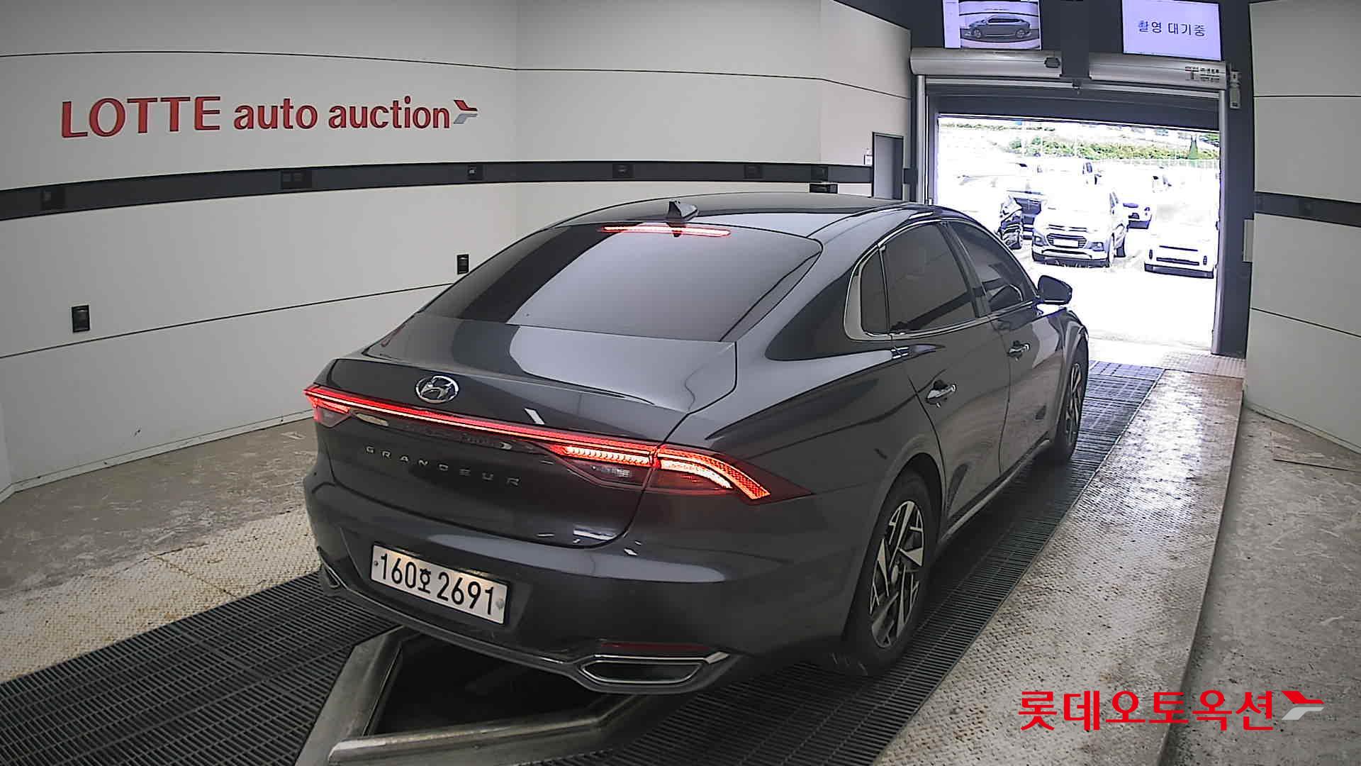 2021 - hyundai grandeur