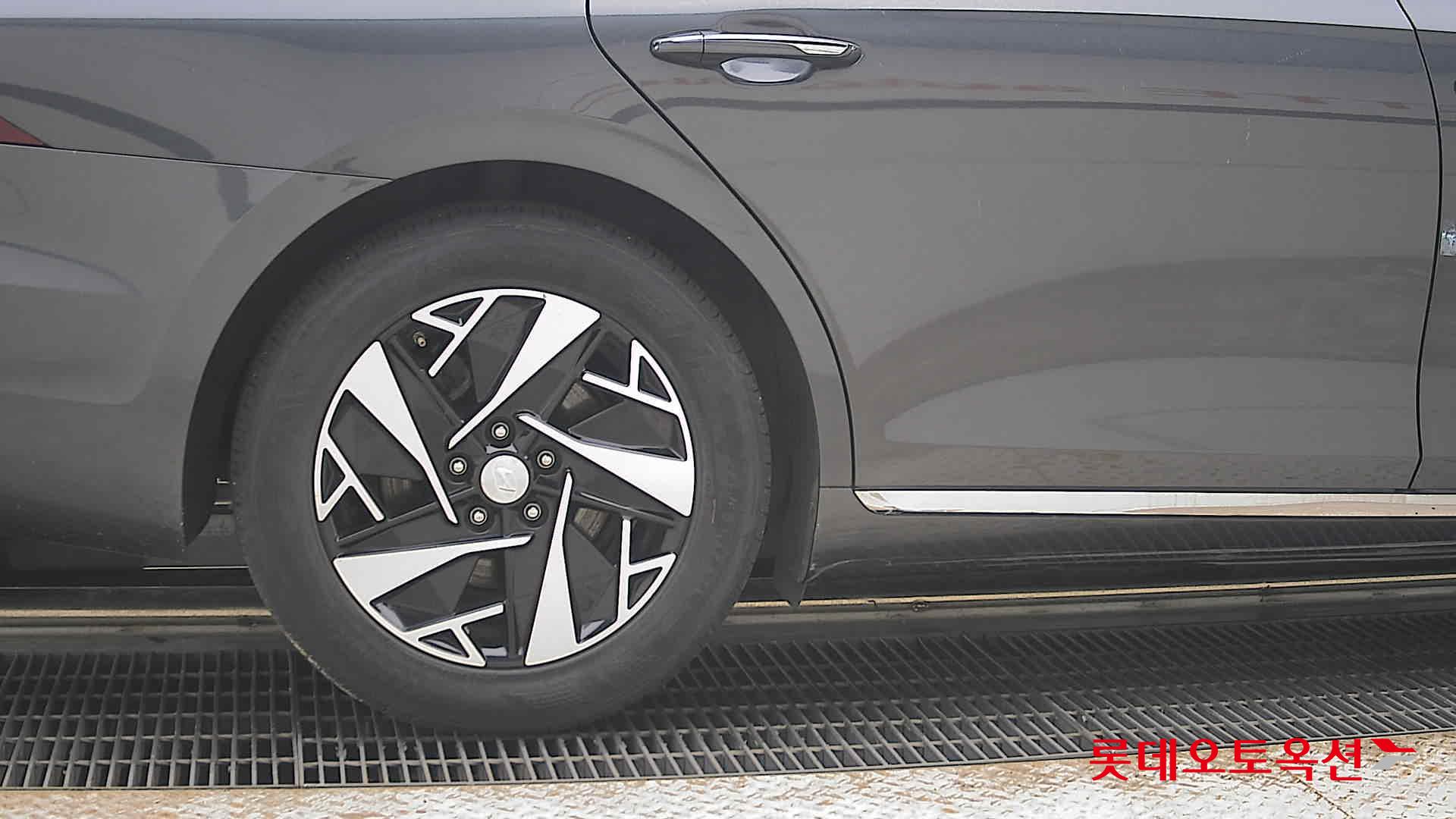 2021 - hyundai grandeur