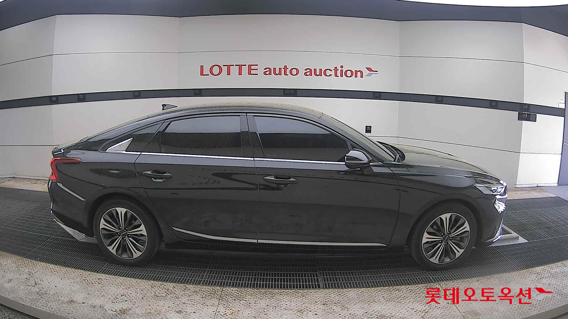 Kia K8 - 21