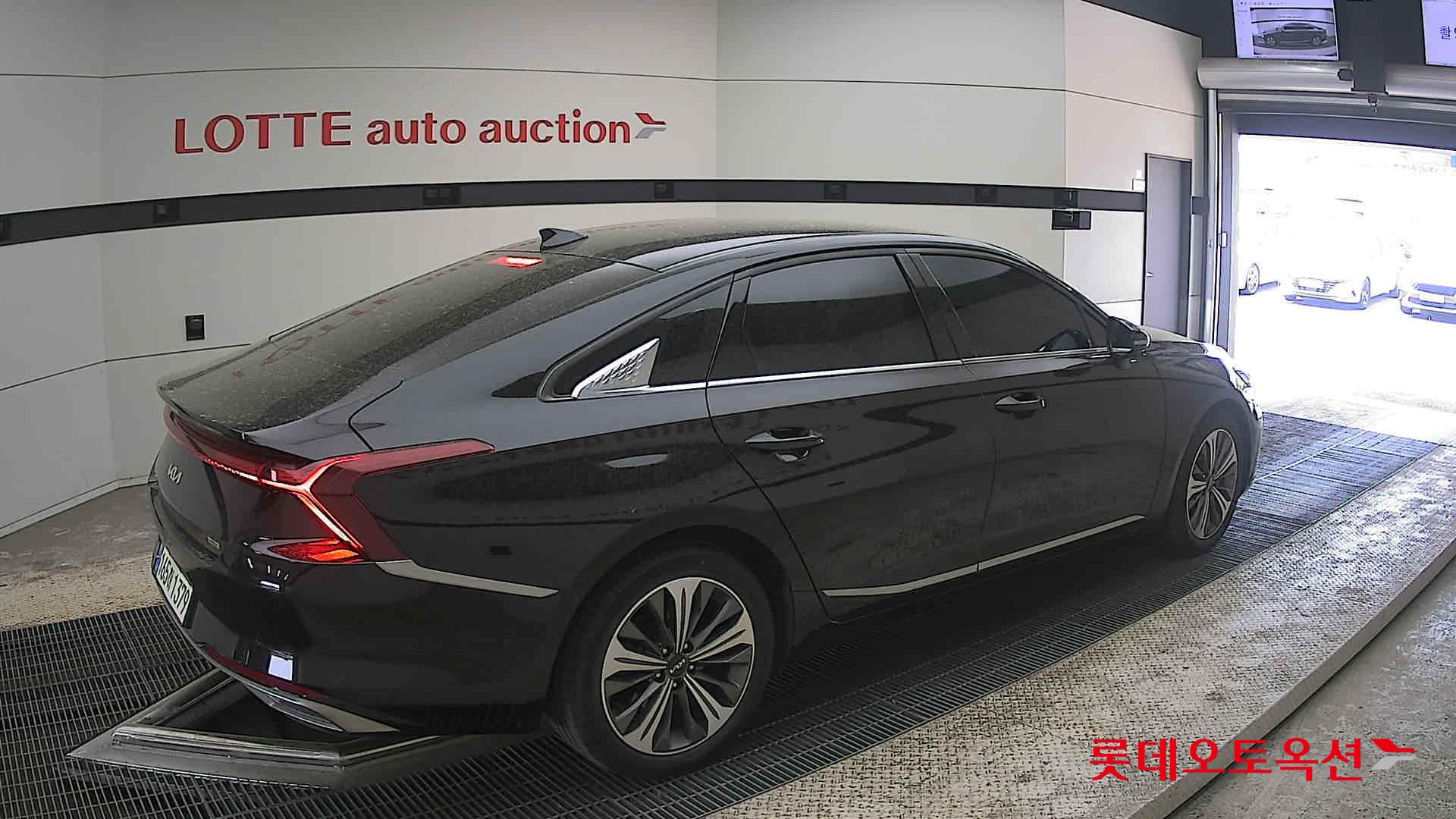 Kia K8 - 19