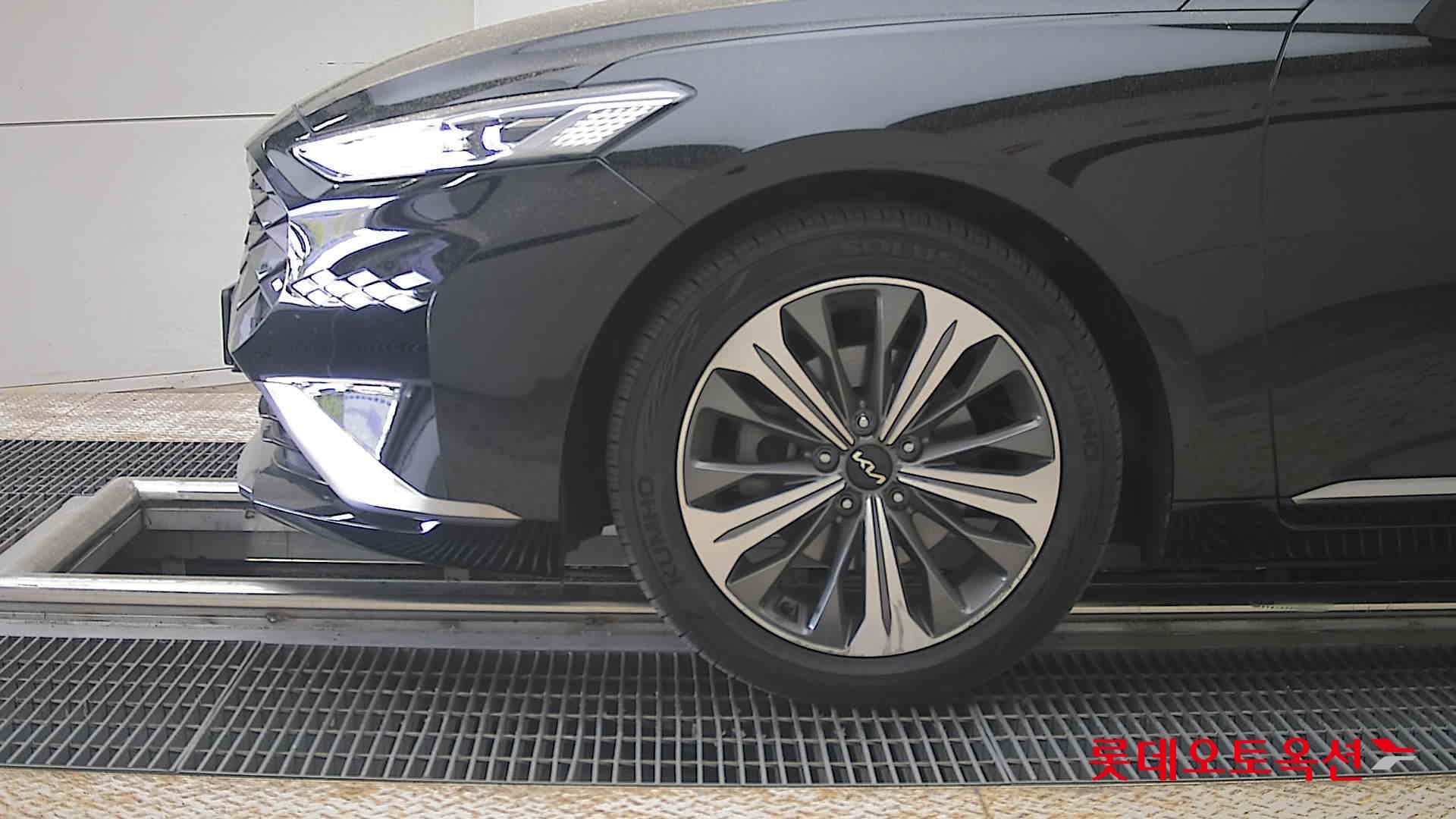 Kia K8 - 25
