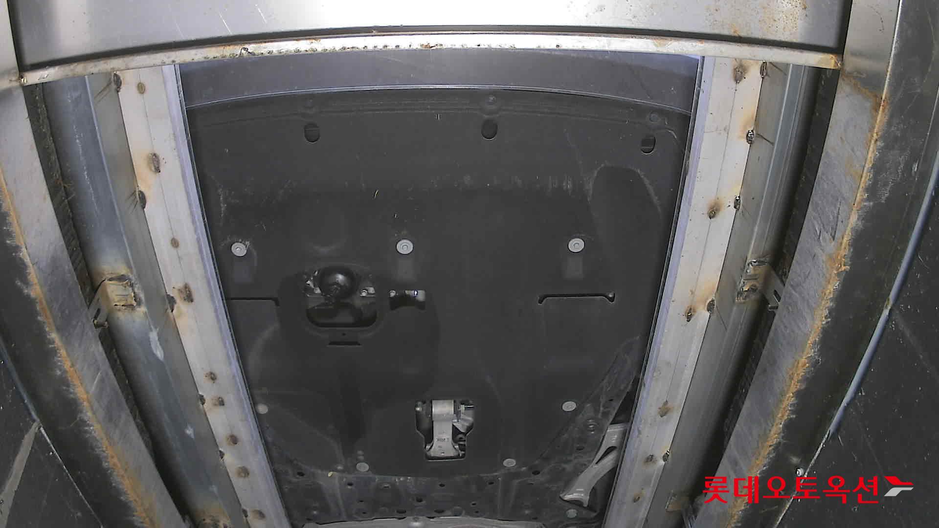 Kia K8 - 8