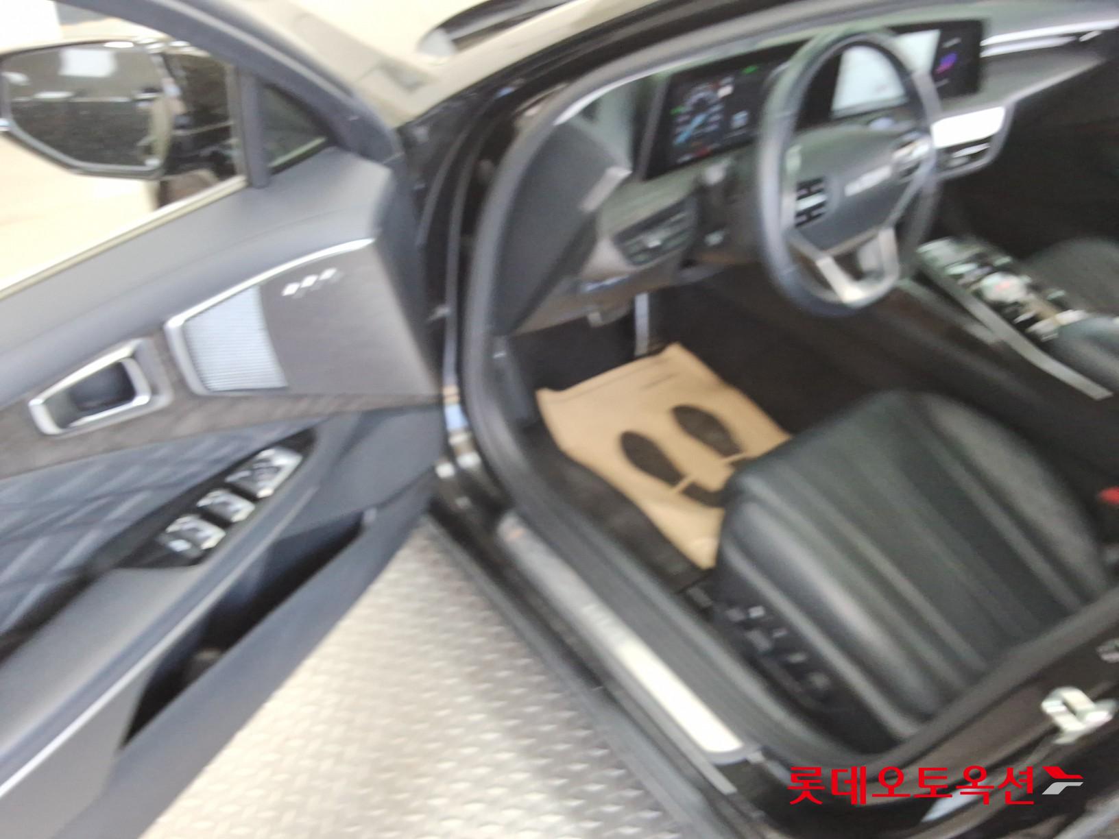 Kia K8 - 36