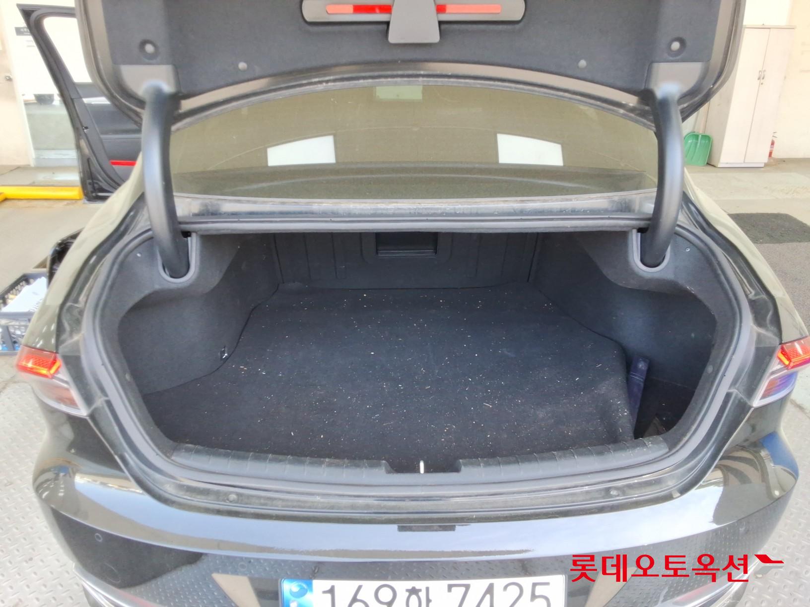 Hyundai Grandeur - 9