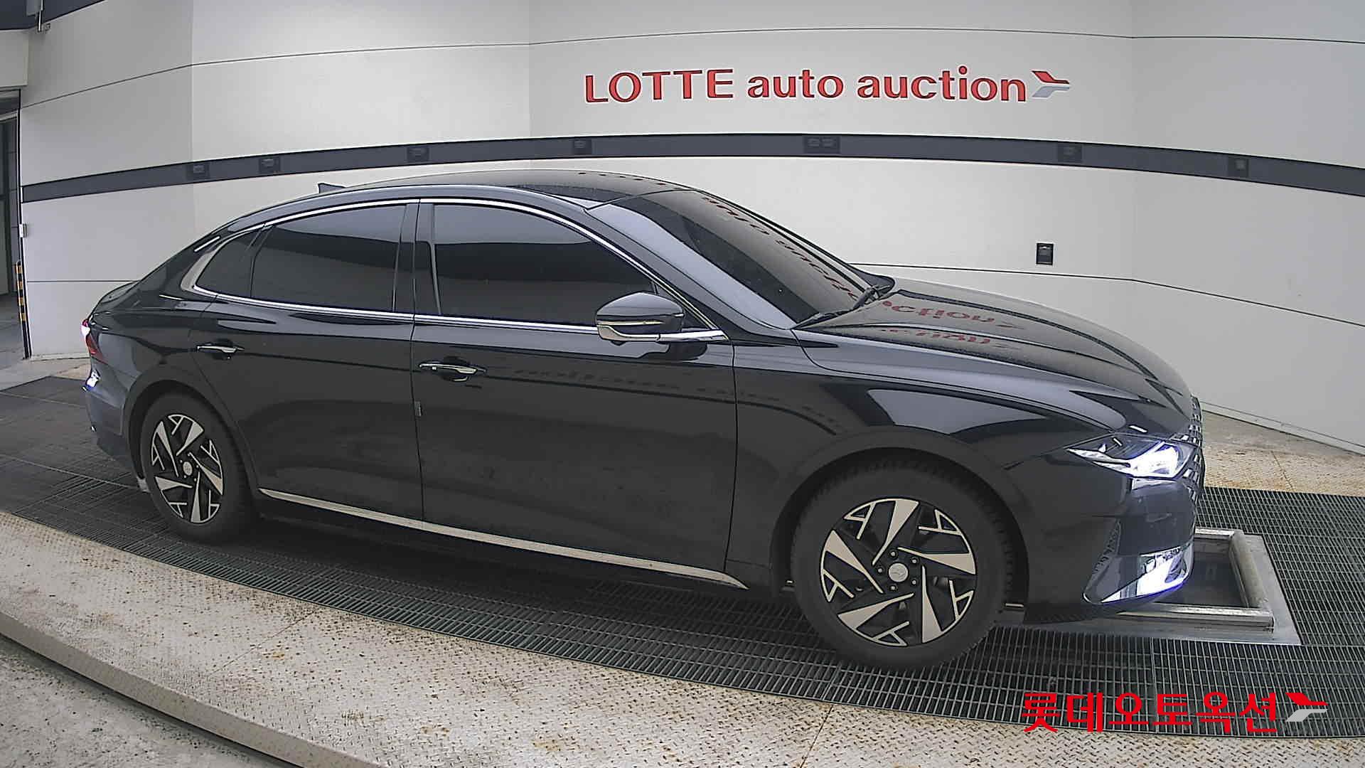 2021 - hyundai grandeur