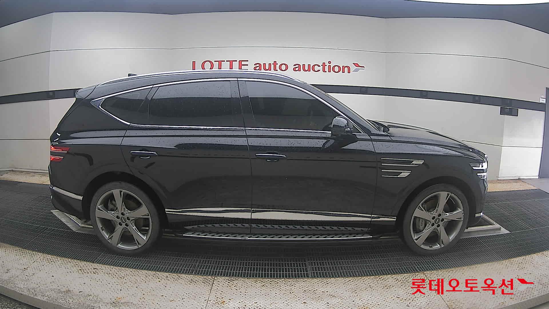 2022 - genesis gv80